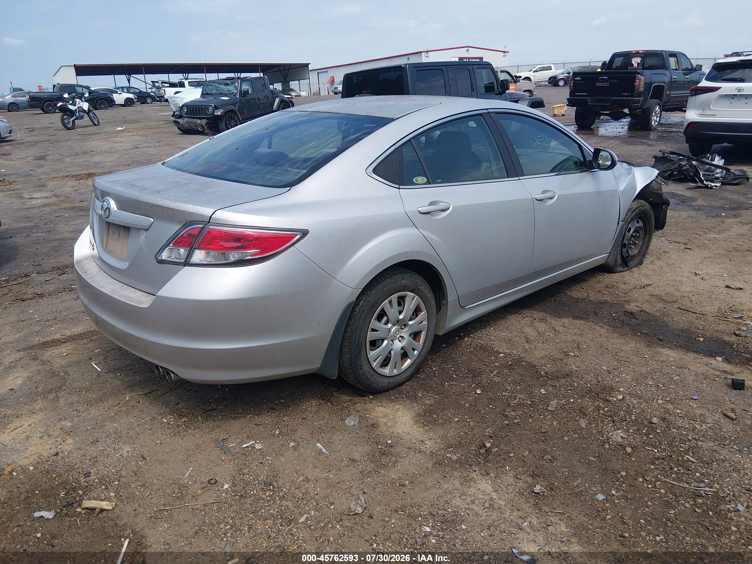 2010 Mazda Mazda6 I Sport Серебряный vin: 1YVHZ8BH8A5M24633
