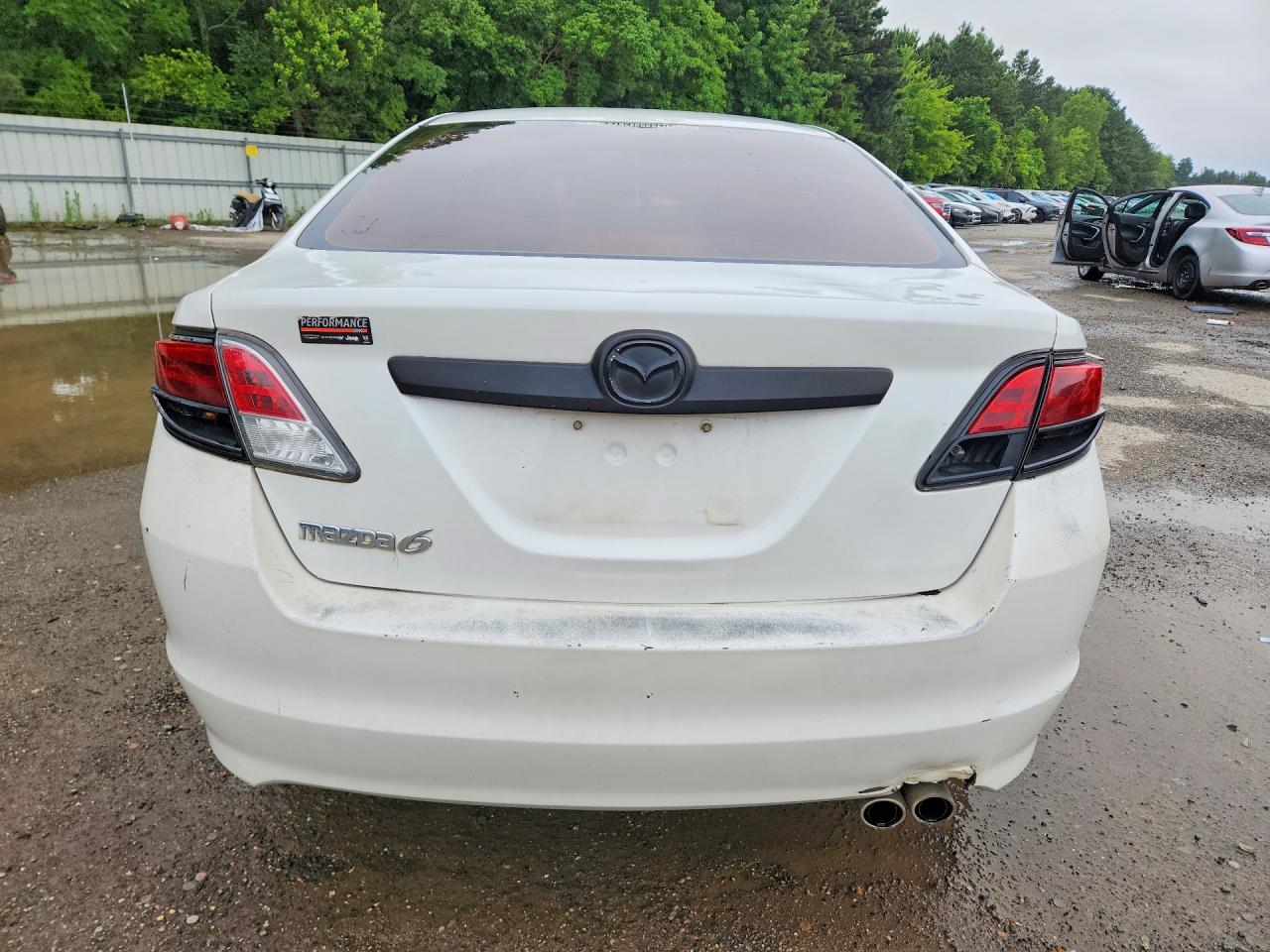 2011 Mazda 6 I Белый vin: 1YVHZ8BH8B5M00253