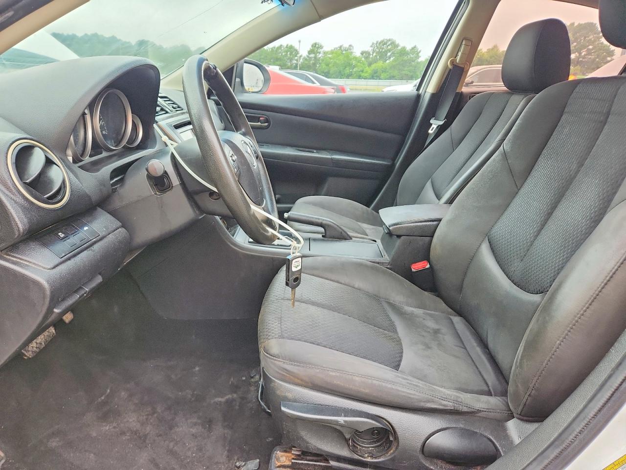 2011 Mazda 6 I Белый vin: 1YVHZ8BH8B5M00253