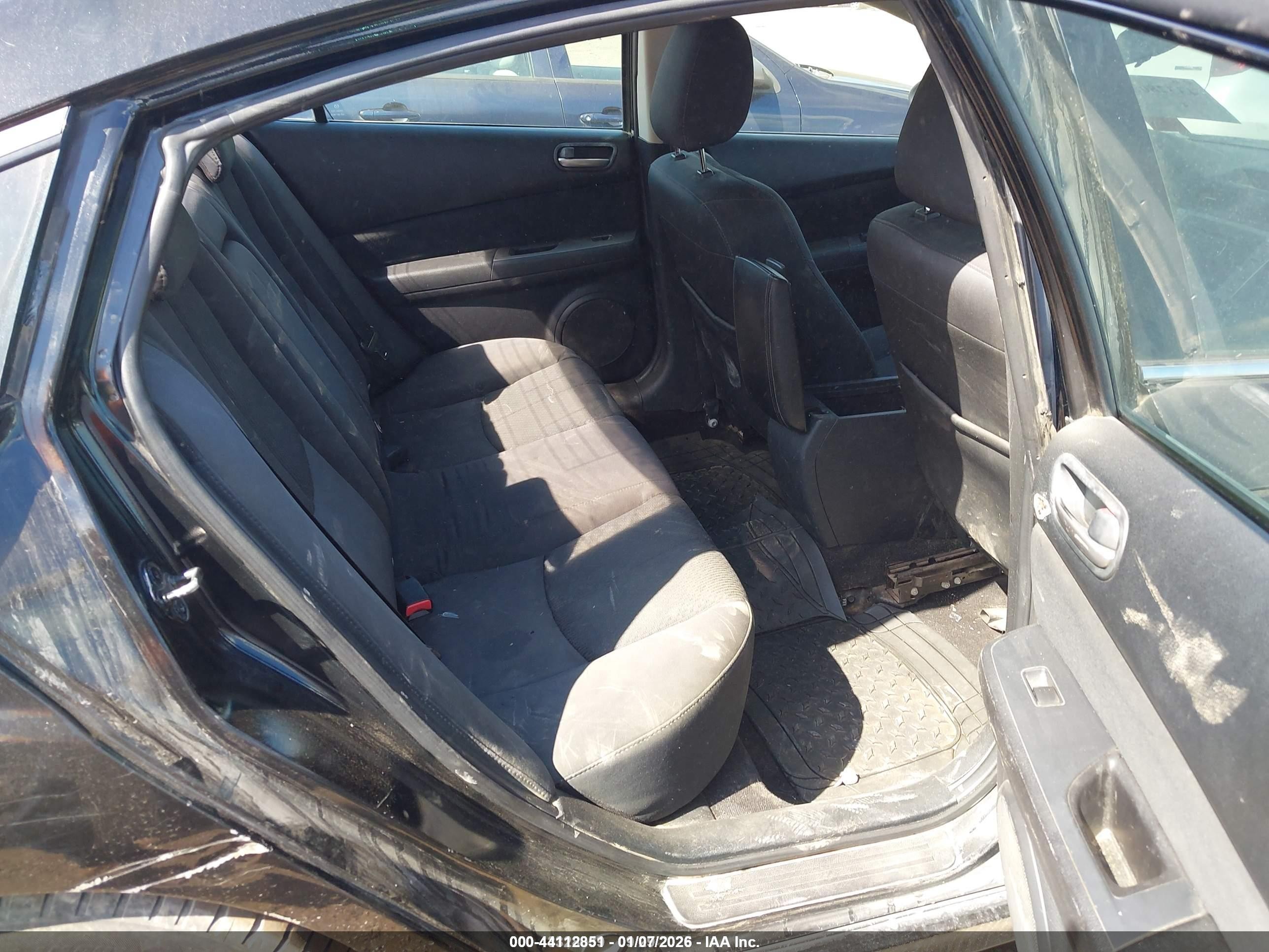 2011 Mazda Mazda6 I Sport Черный vin: 1YVHZ8BH8B5M11172