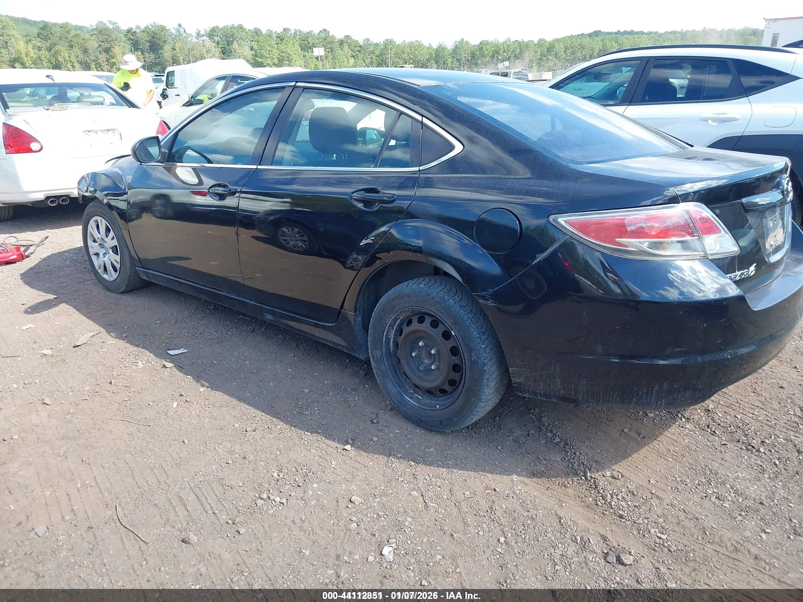 2011 Mazda Mazda6 I Sport Черный vin: 1YVHZ8BH8B5M11172