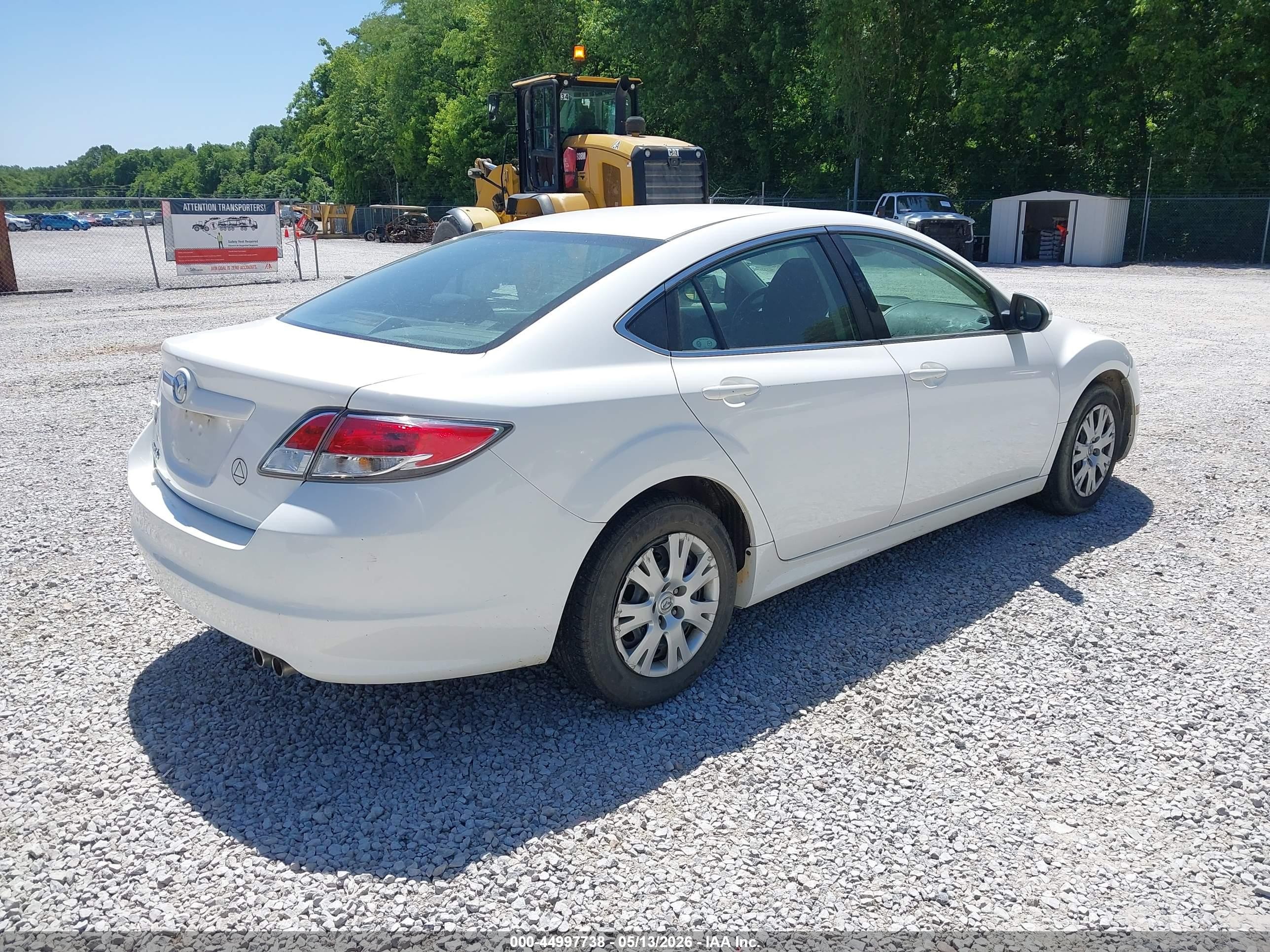 2010 Mazda Mazda6 I Sport White vin: 1YVHZ8BH9A5M01099
