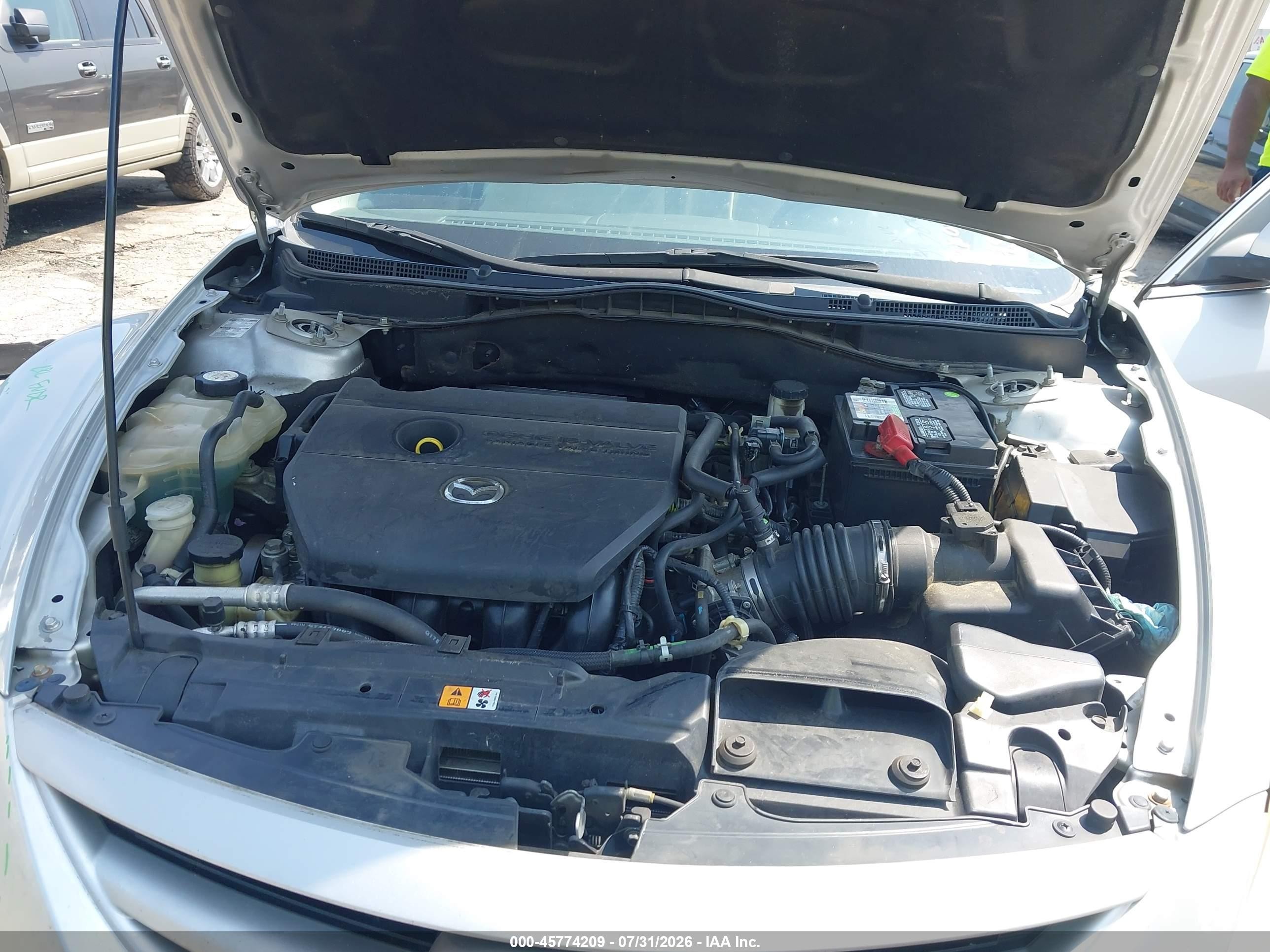 2010 Mazda Mazda6 I Sport Silver vin: 1YVHZ8BH9A5M21840