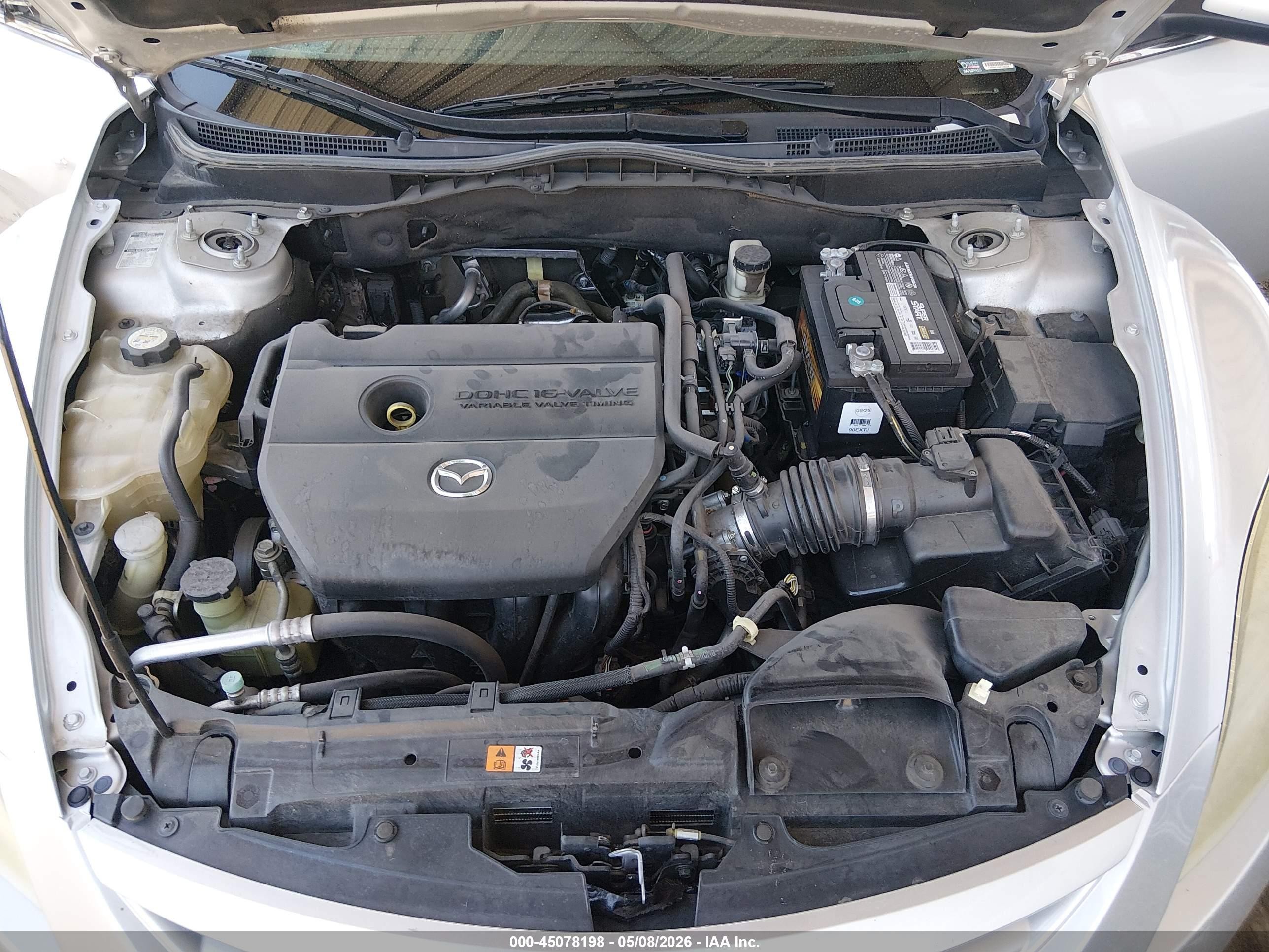 2010 Mazda Mazda6   Silver vin: 1YVHZ8BH9A5M54644
