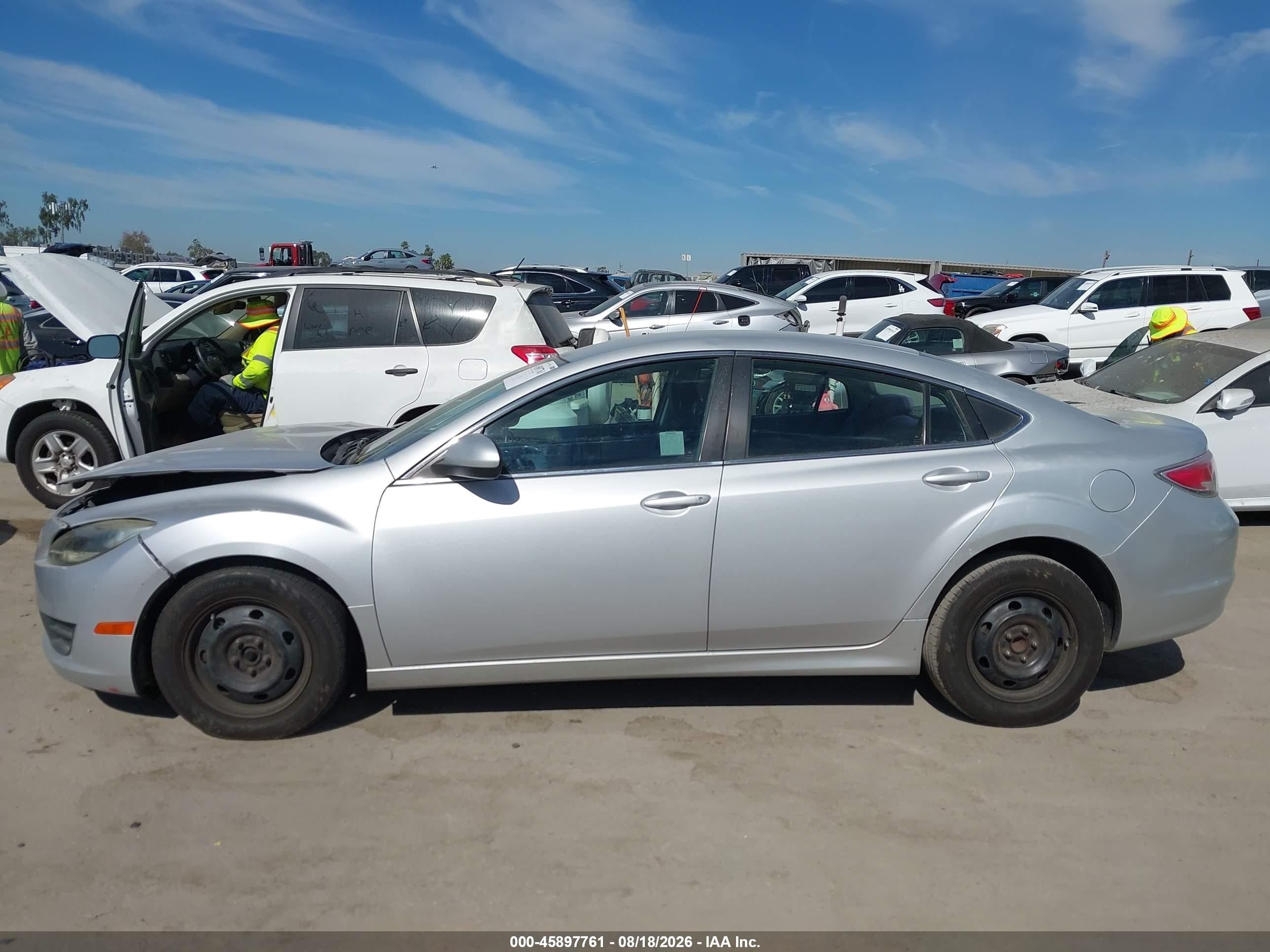 2012 Mazda Mazda6 I Sport Серебряный vin: 1YVHZ8BH9C5M26930