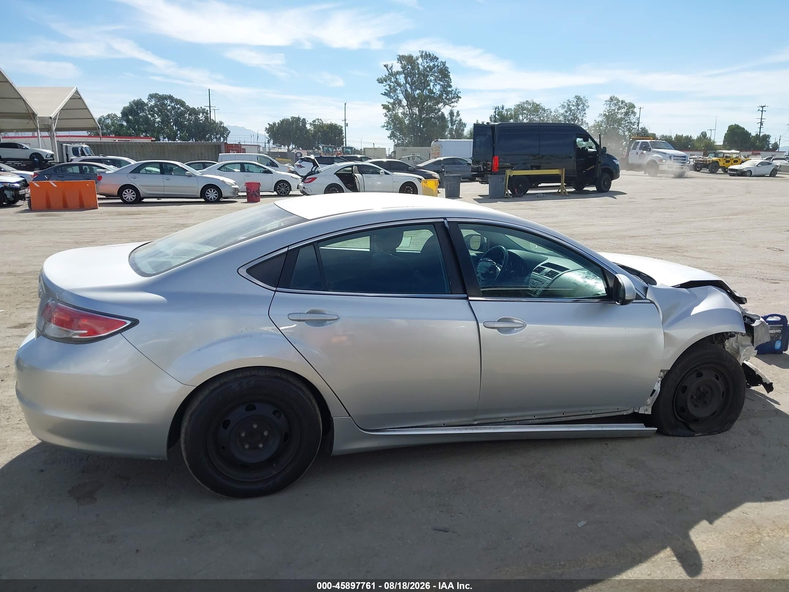 2012 Mazda Mazda6 I Sport Серебряный vin: 1YVHZ8BH9C5M26930