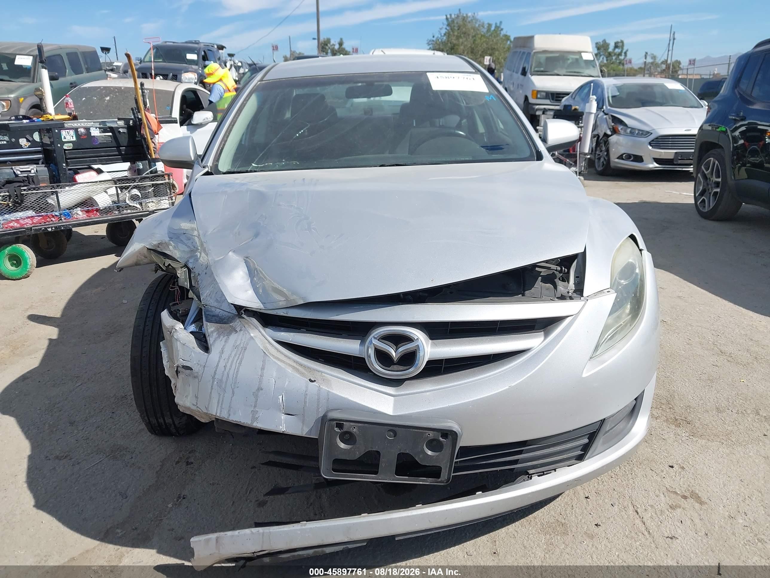 2012 Mazda Mazda6 I Sport Серебряный vin: 1YVHZ8BH9C5M26930