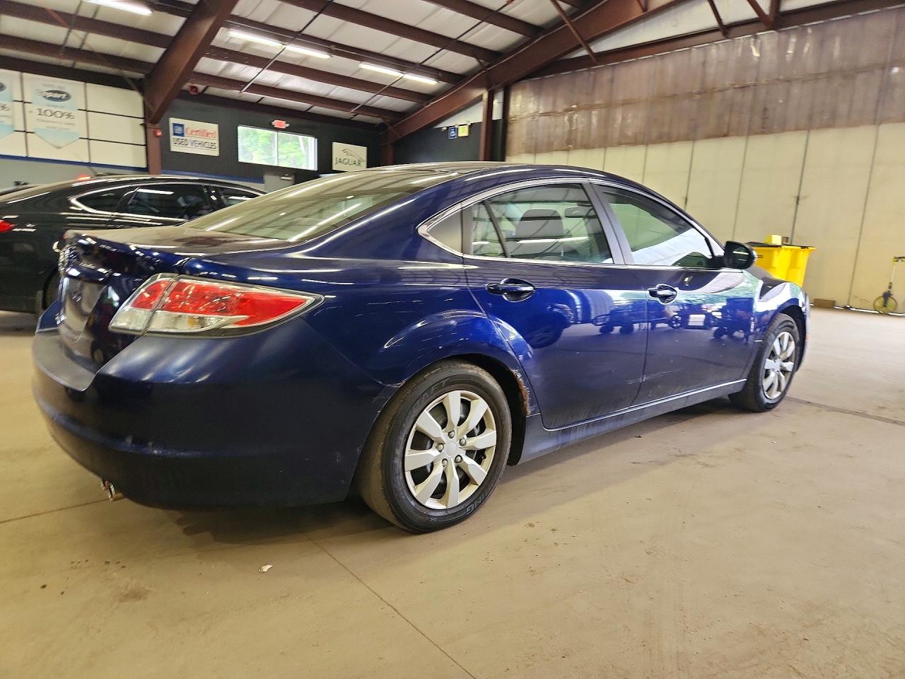 2010 Mazda 6 I Blue vin: 1YVHZ8BHXA5M14394