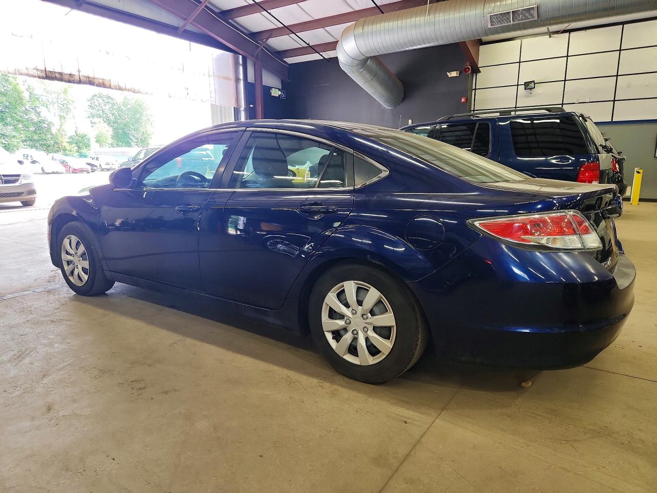 2010 Mazda 6 I Blue vin: 1YVHZ8BHXA5M14394