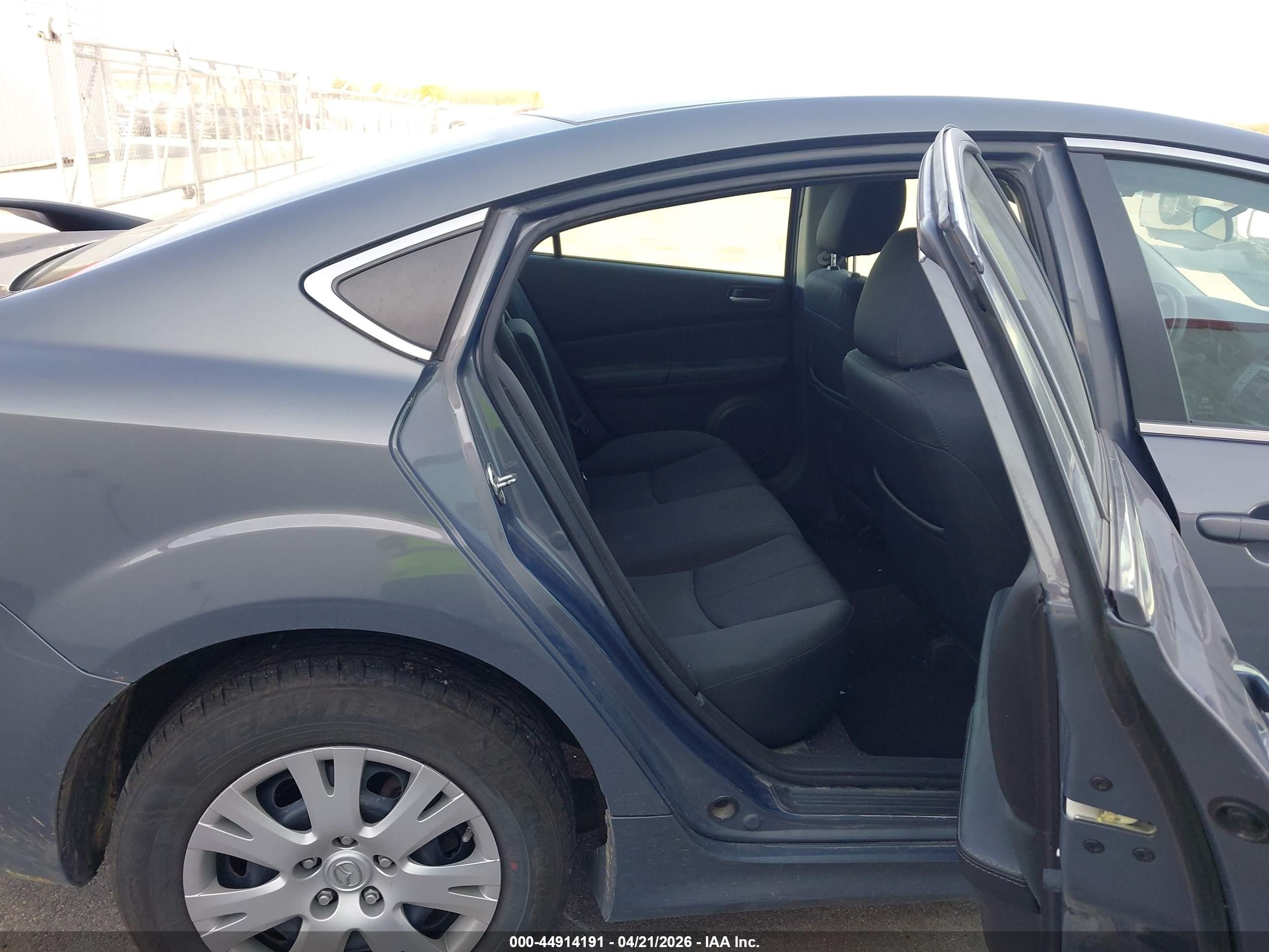 2011 Mazda Mazda6 I Sport Blue vin: 1YVHZ8BHXB5M03171