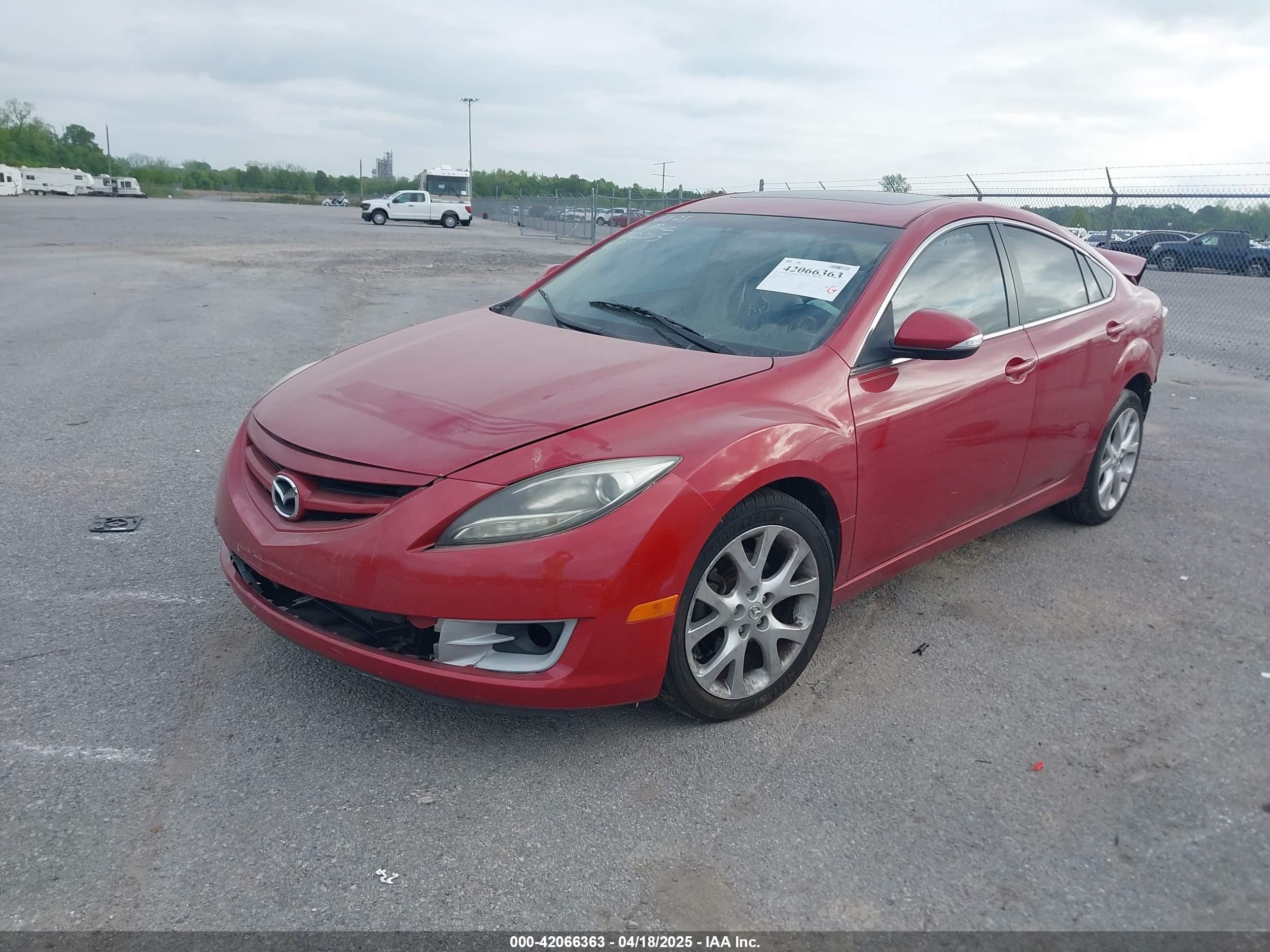 2011 Mazda Mazda6 S Grand Touring Red vin: 1YVHZ8CB9B5M23115
