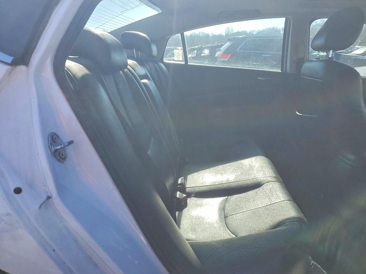 2010 Mazda 6 S White vin: 1YVHZ8CBXA5M08671