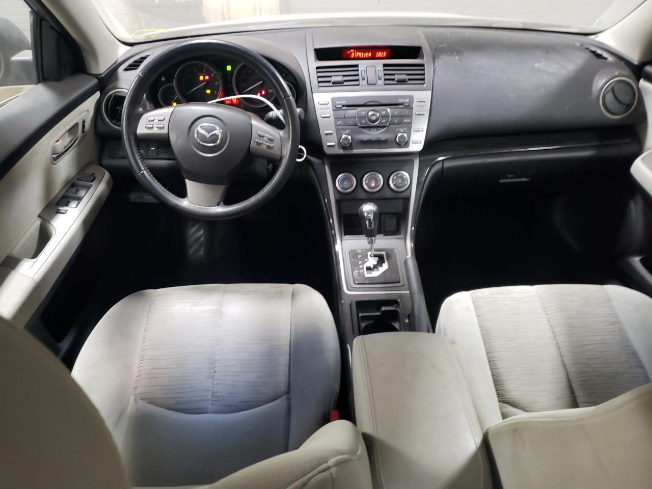 2010 Mazda 6 I Серый vin: 1YVHZ8CH0A5M17352