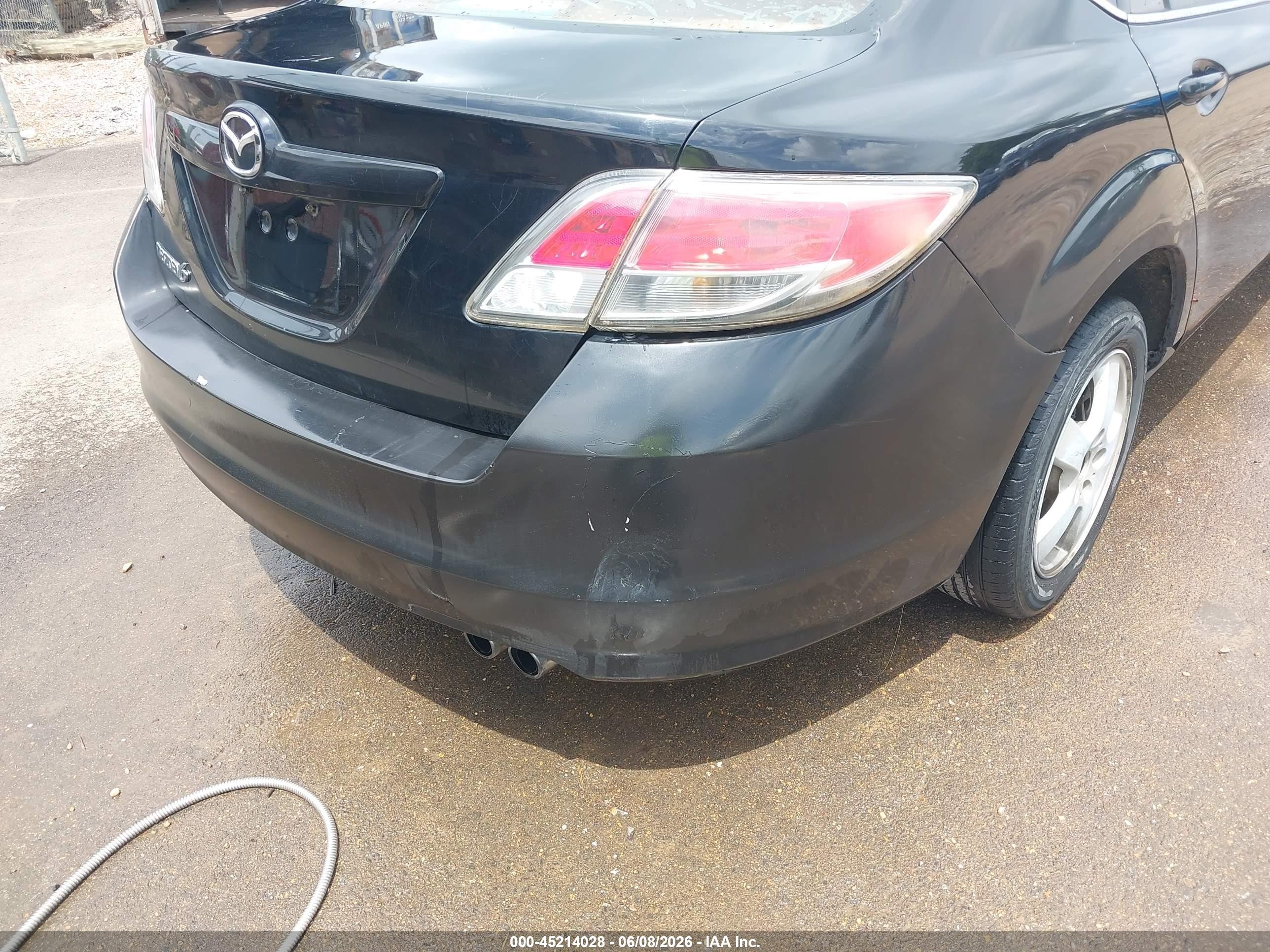 2010 Mazda Mazda6 I Touring Black vin: 1YVHZ8CH0A5M28187