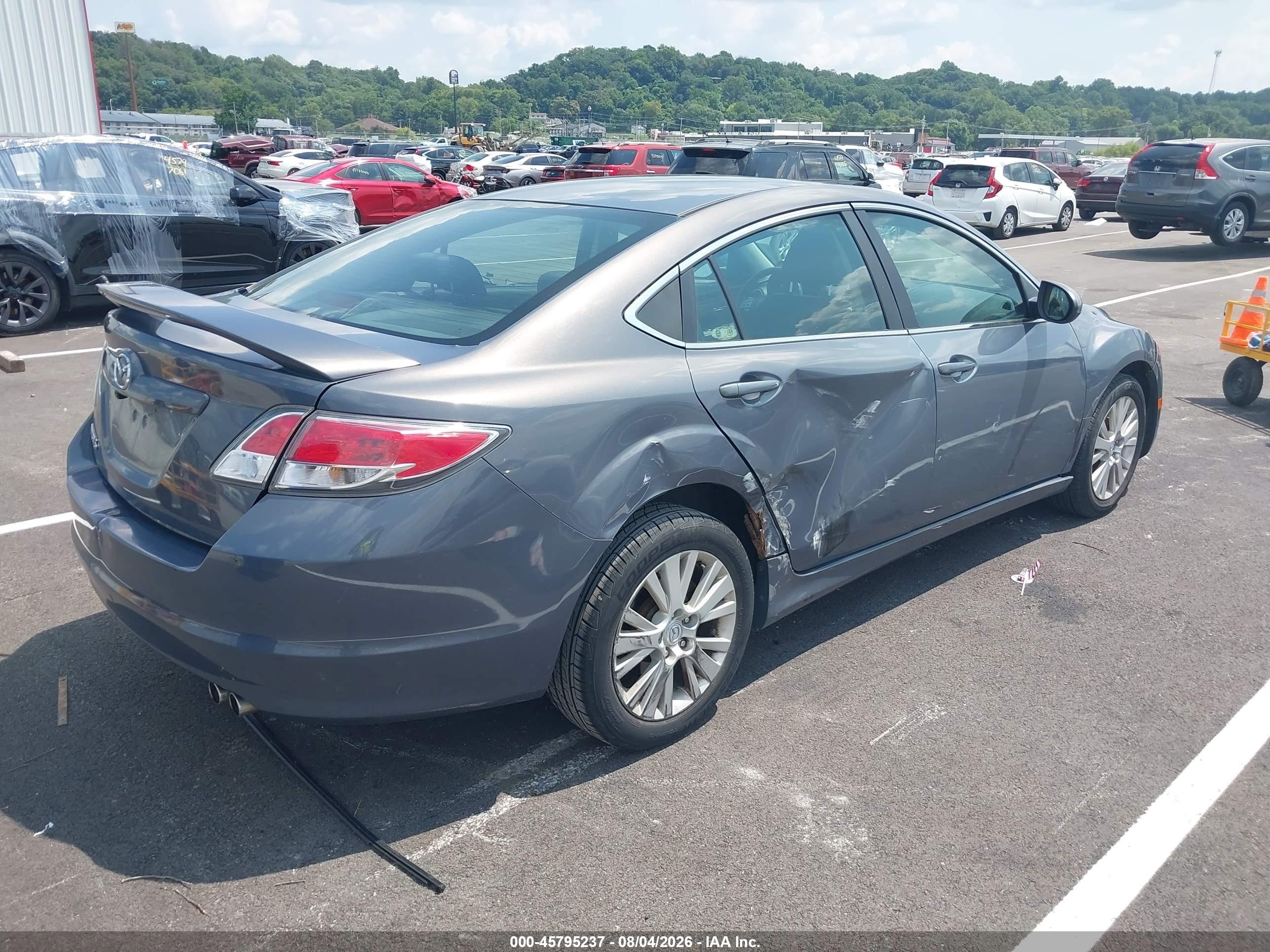 2010 Mazda Mazda6 I Grand Touring Gray vin: 1YVHZ8CH0A5M36189