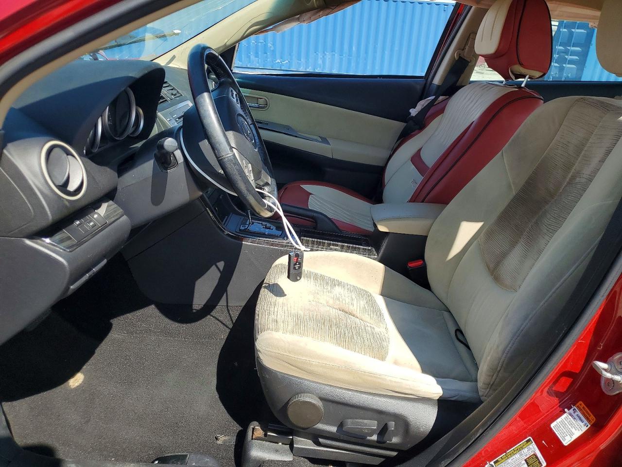 2010 Mazda 6 I Red vin: 1YVHZ8CH0A5M44244