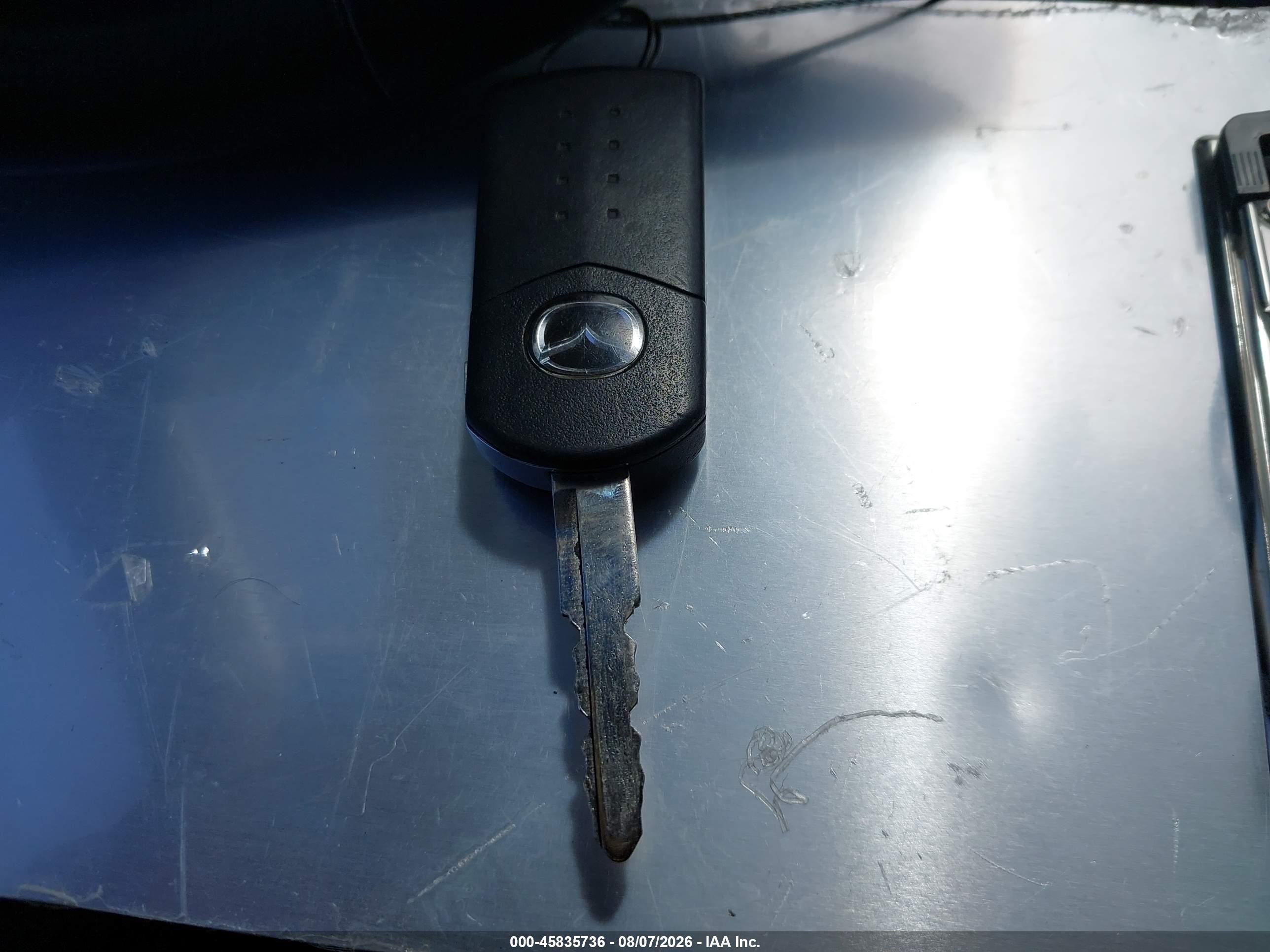 2010 Mazda Mazda6 I Touring Серебряный vin: 1YVHZ8CH1A5M23998