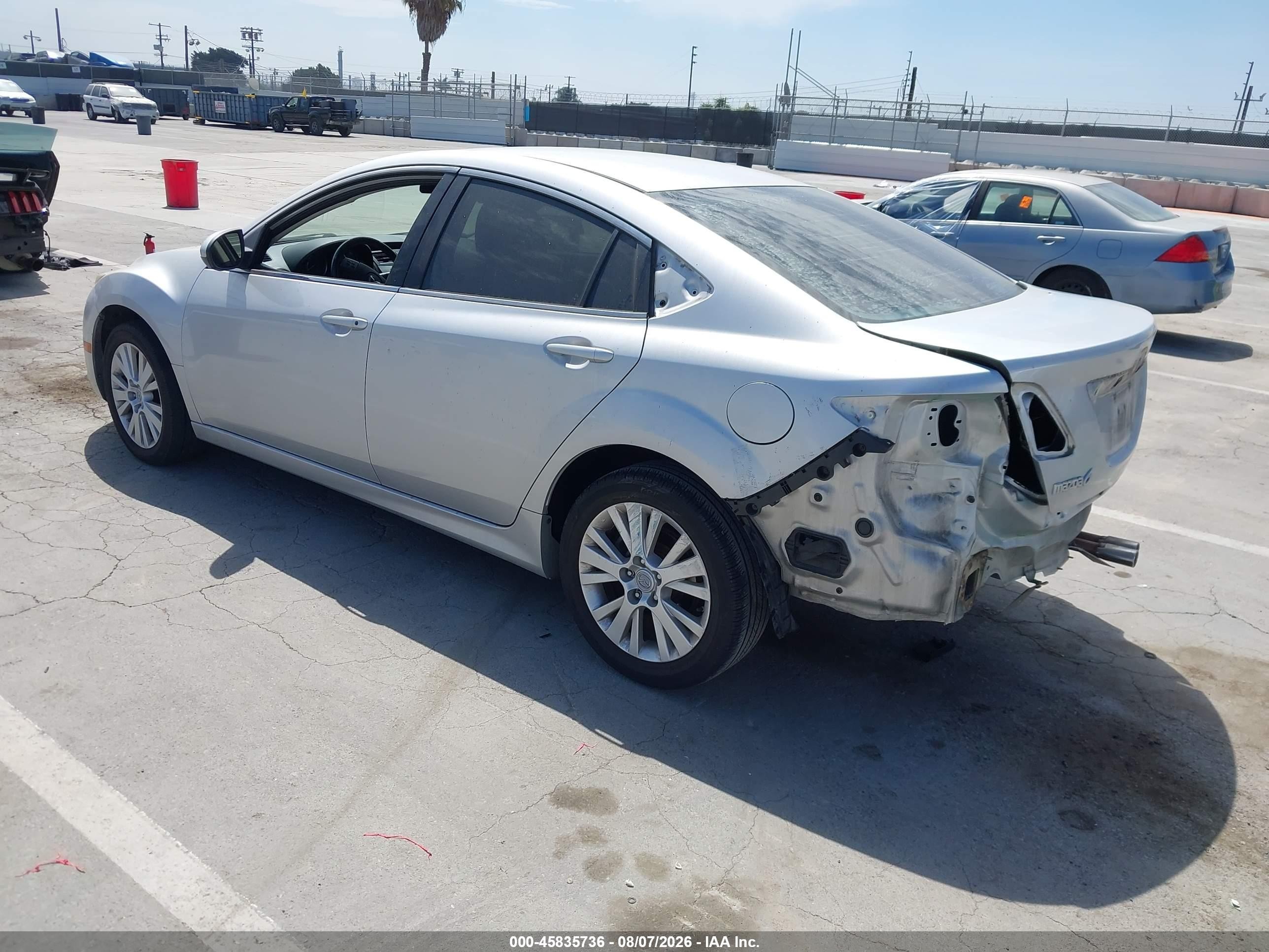2010 Mazda Mazda6 I Touring Серебряный vin: 1YVHZ8CH1A5M23998