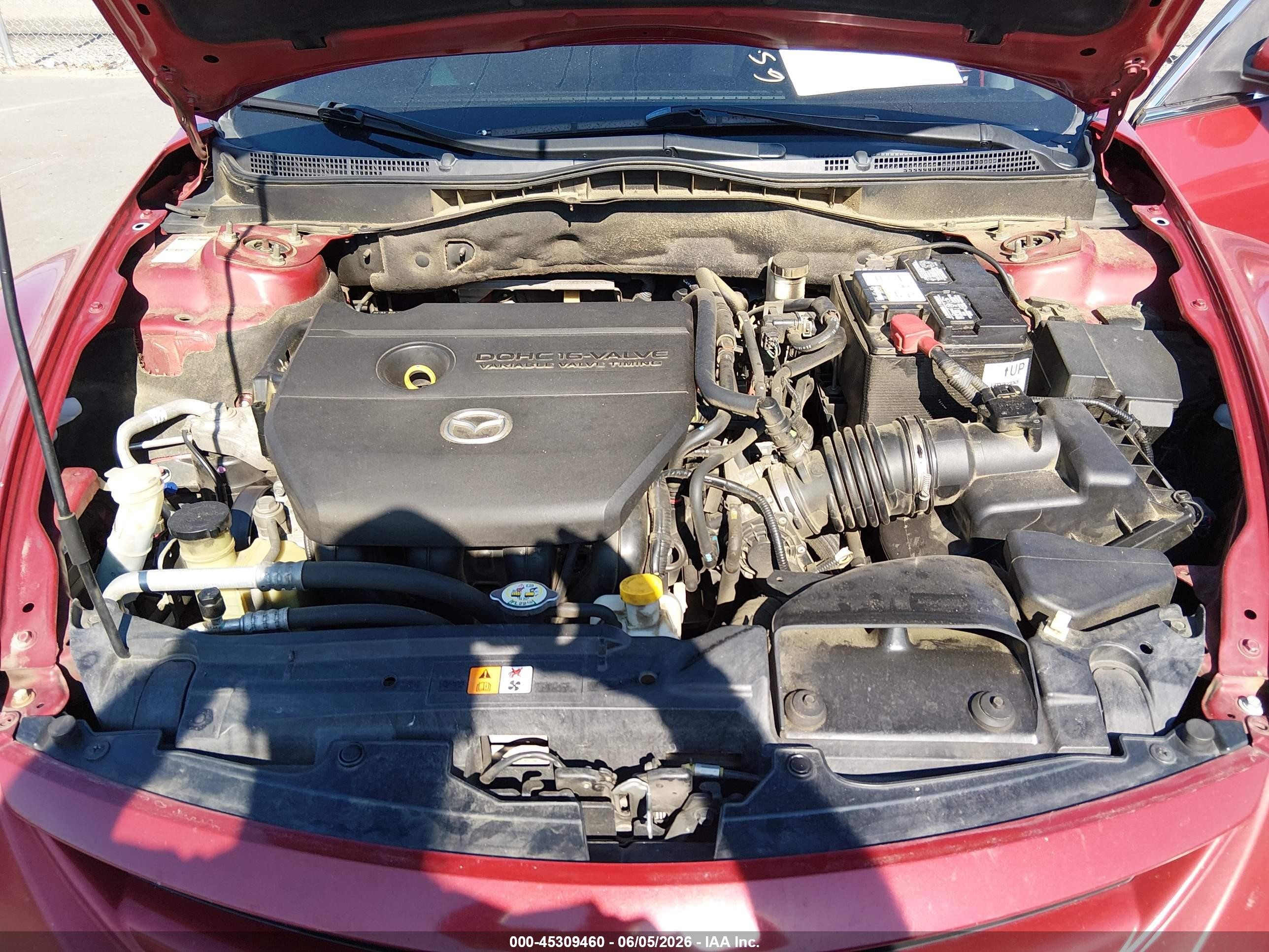 2011 Mazda Mazda6 I Touring Plus Red vin: 1YVHZ8CH1B5M07494