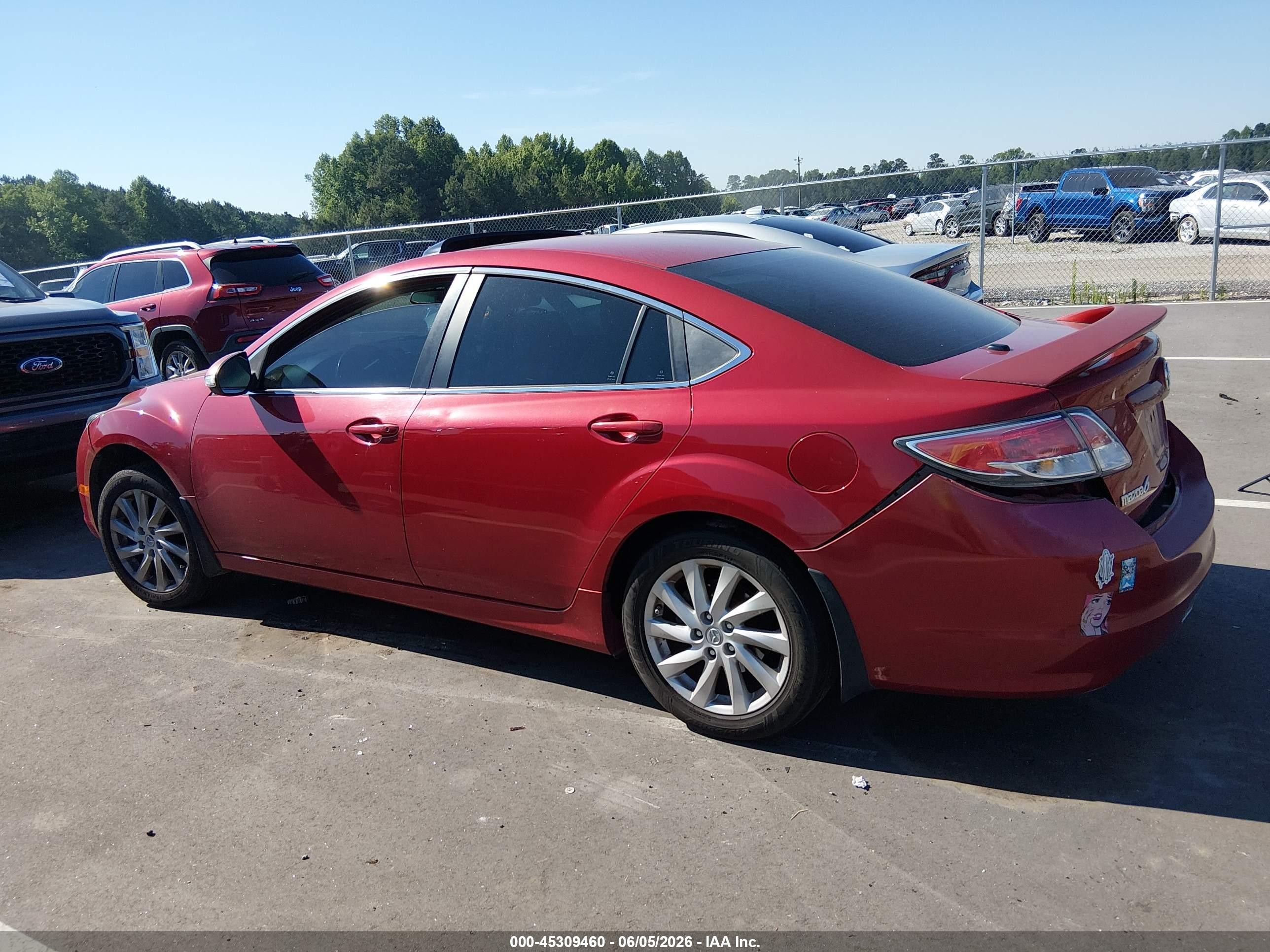 2011 Mazda Mazda6 I Touring Plus Red vin: 1YVHZ8CH1B5M07494
