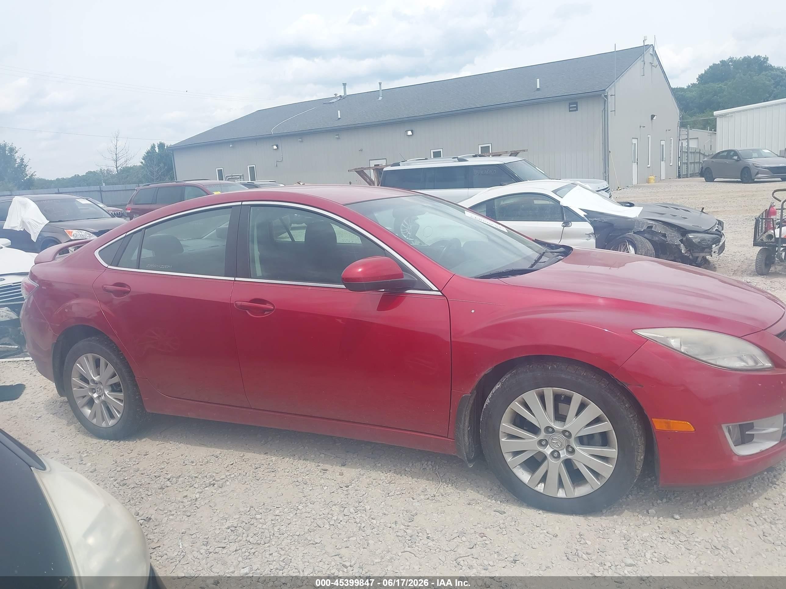 2010 Mazda Mazda6 I Touring Red vin: 1YVHZ8CH2A5M10774