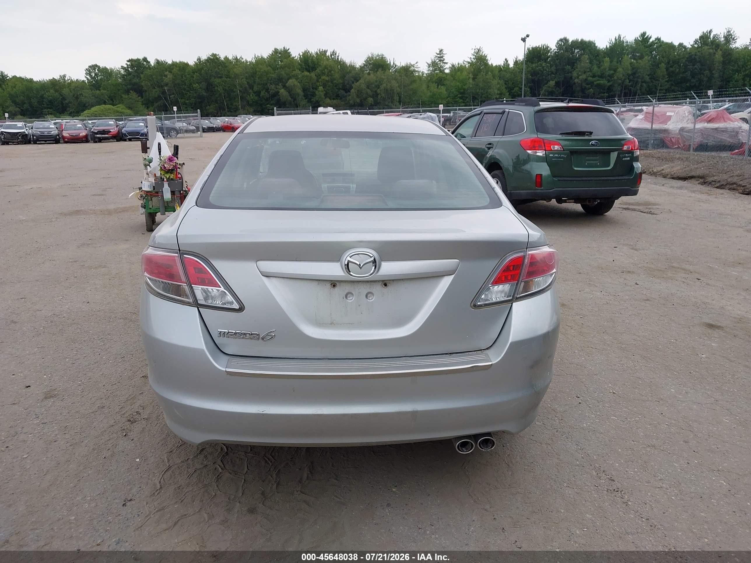 2010 Mazda Mazda6 I Touring Silver vin: 1YVHZ8CH2A5M44780
