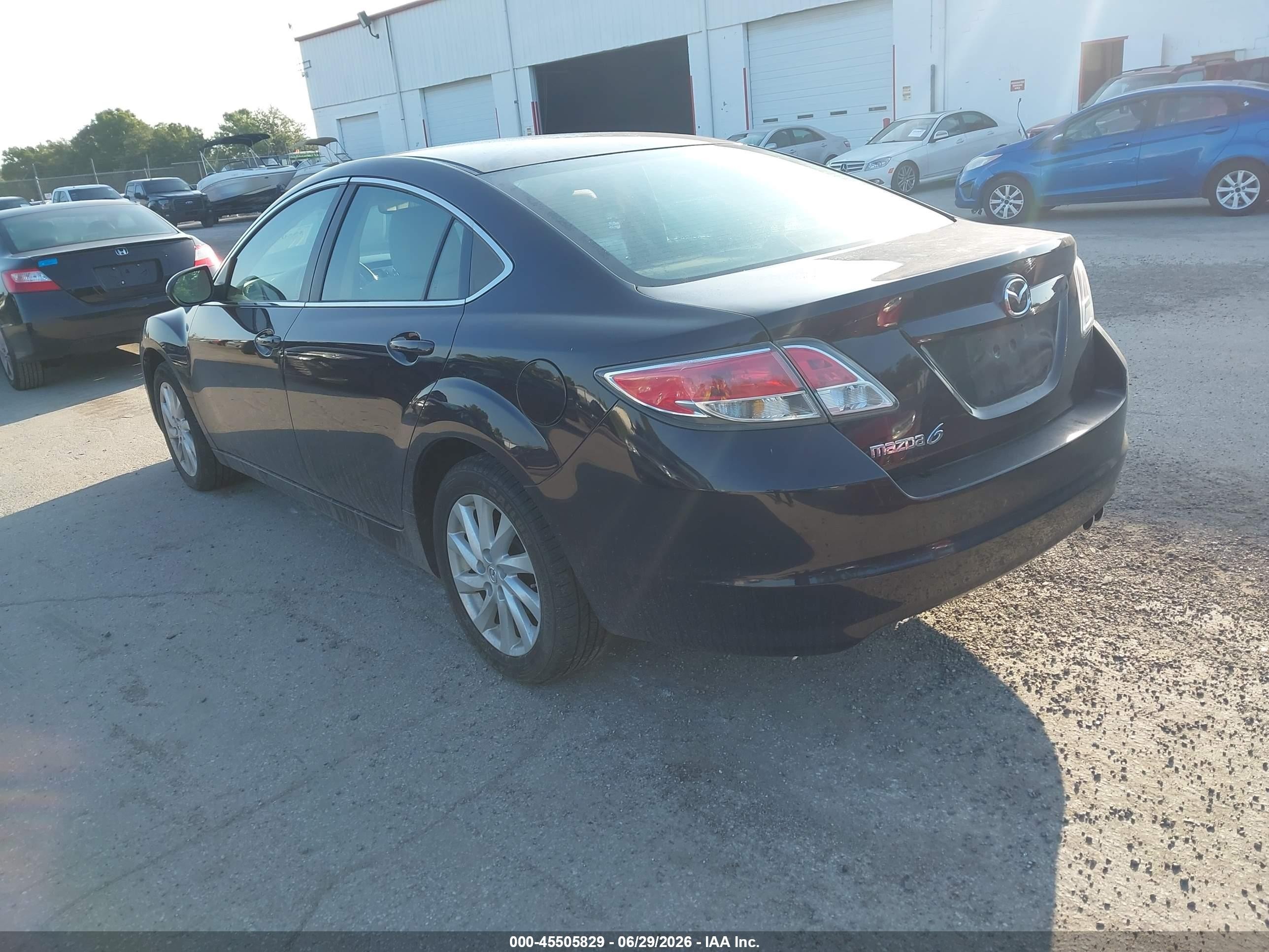 2011 Mazda Mazda6 I Touring Brown vin: 1YVHZ8CH2B5M01333