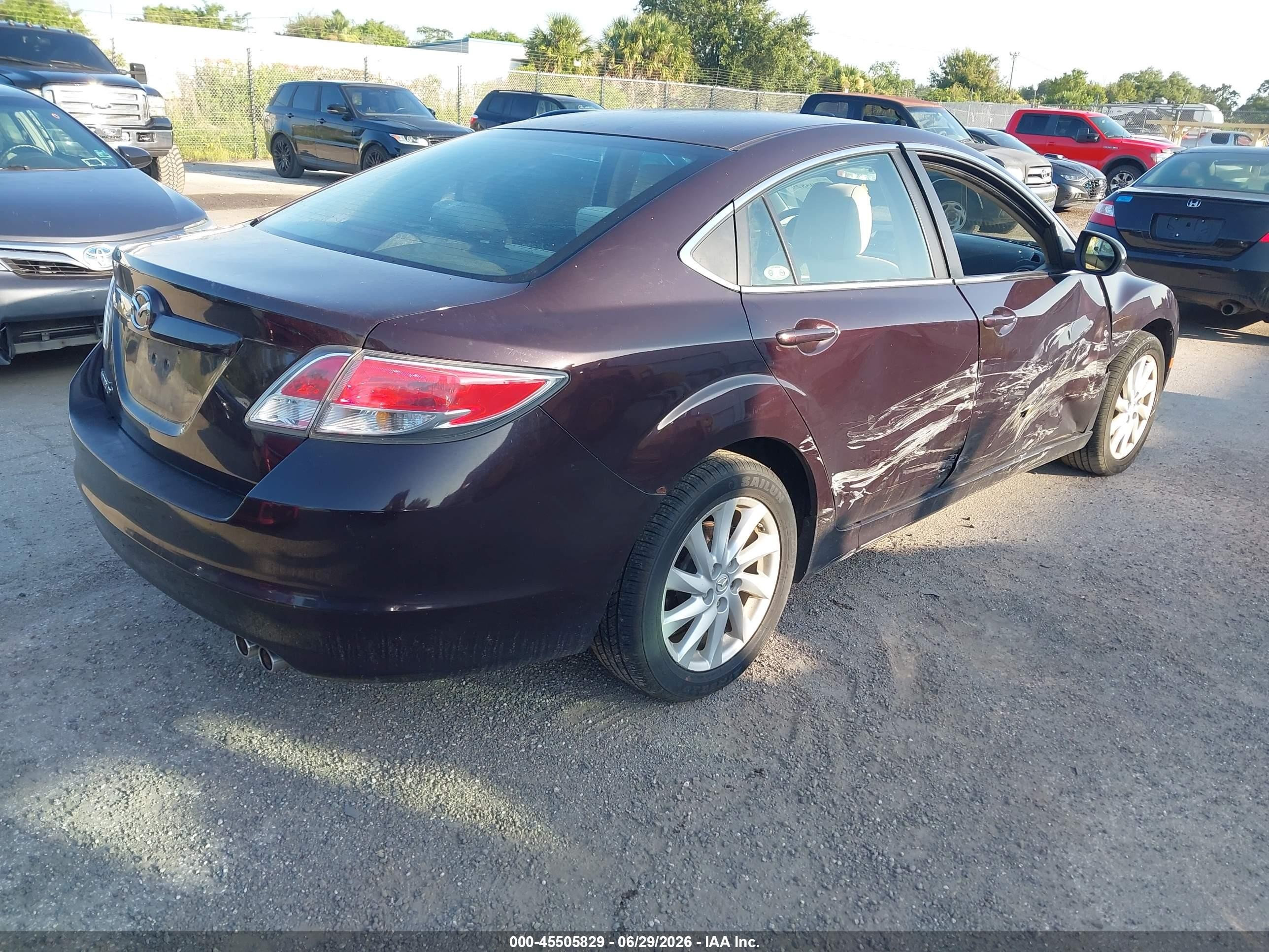 2011 Mazda Mazda6 I Touring Brown vin: 1YVHZ8CH2B5M01333