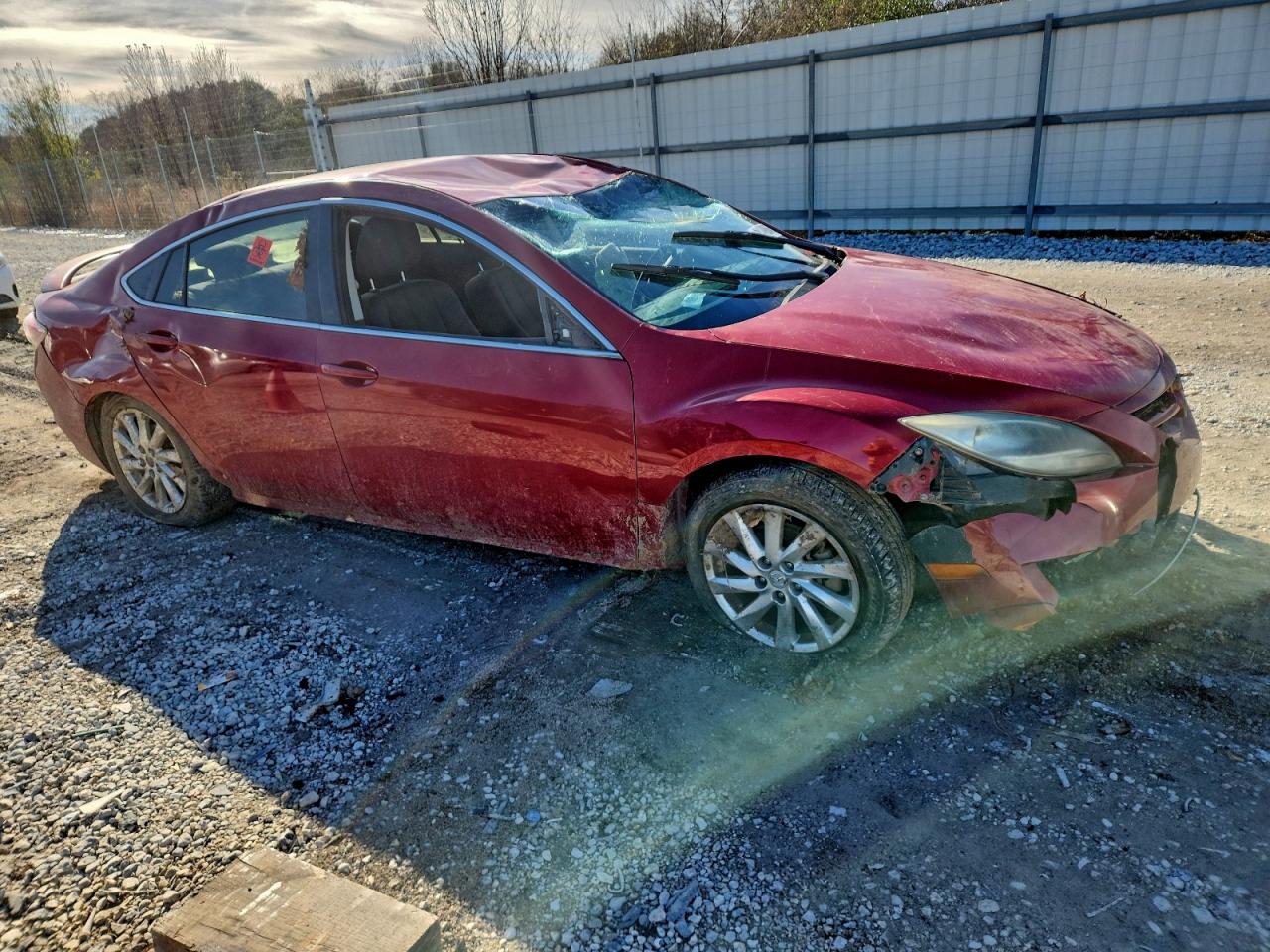 2011 Mazda 6 I Red vin: 1YVHZ8CH3B5M13118