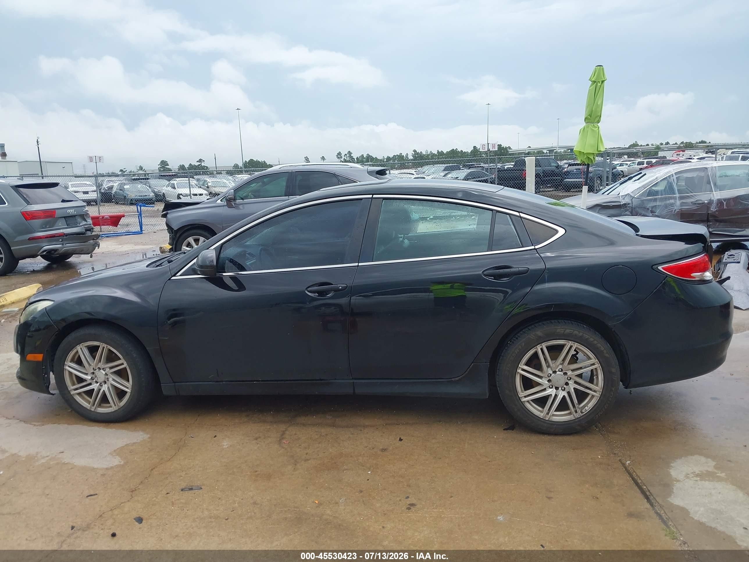 2011 Mazda Mazda6 I Touring Black vin: 1YVHZ8CH3B5M15886