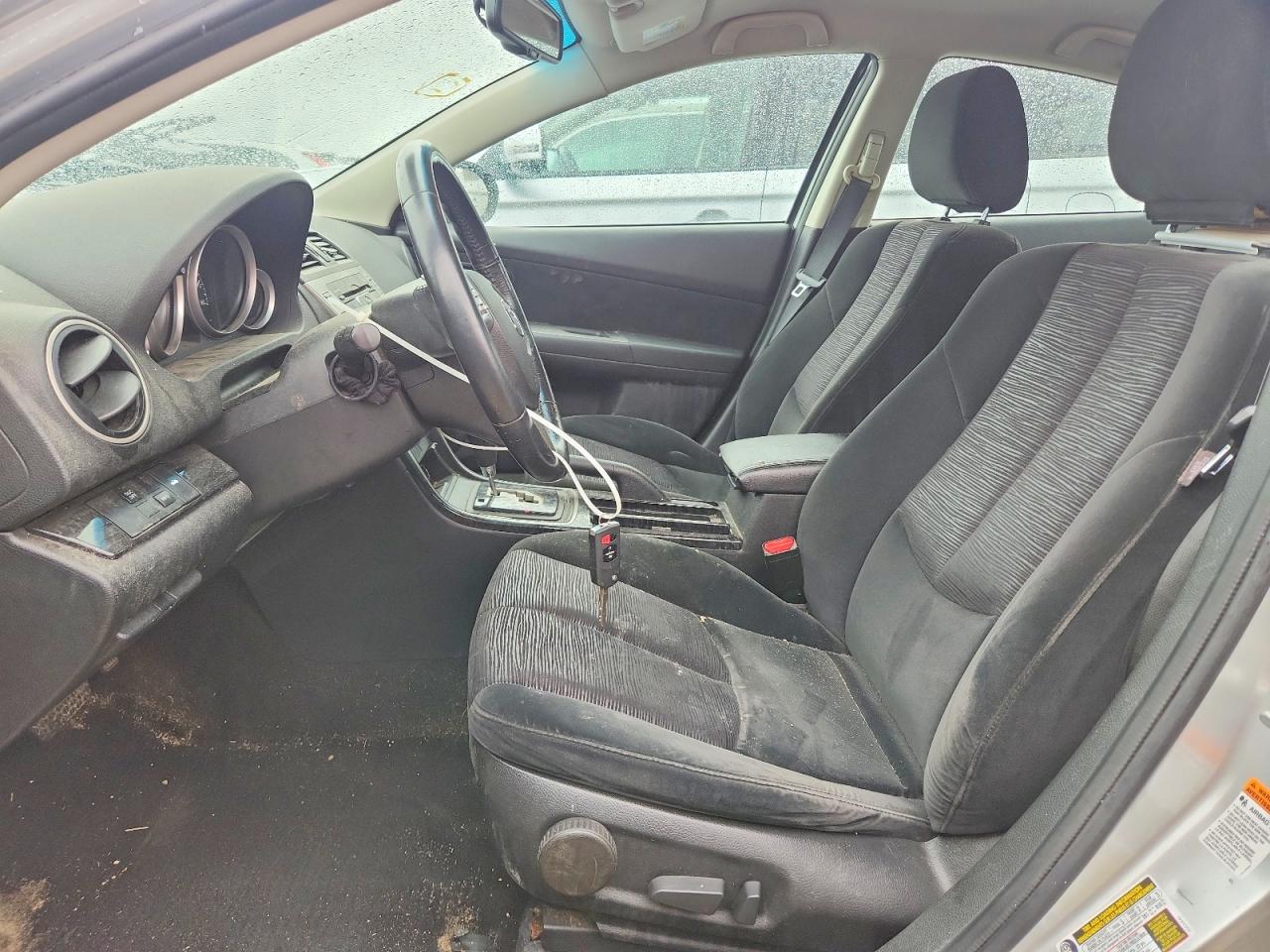 2010 Mazda 6 I Серебряный vin: 1YVHZ8CH4A5M55117