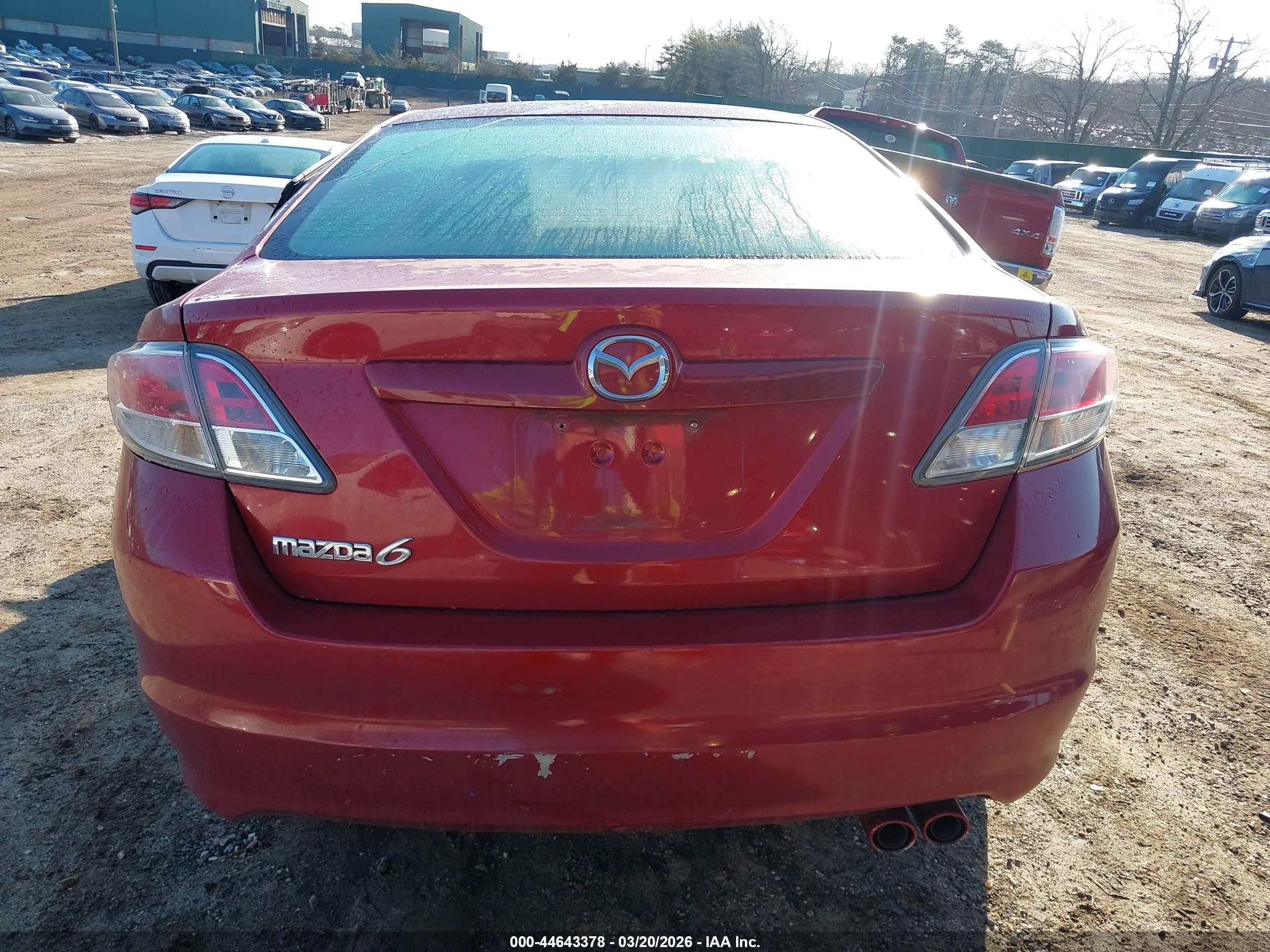 2011 Mazda Mazda6 I Touring Red vin: 1YVHZ8CH4B5M05237