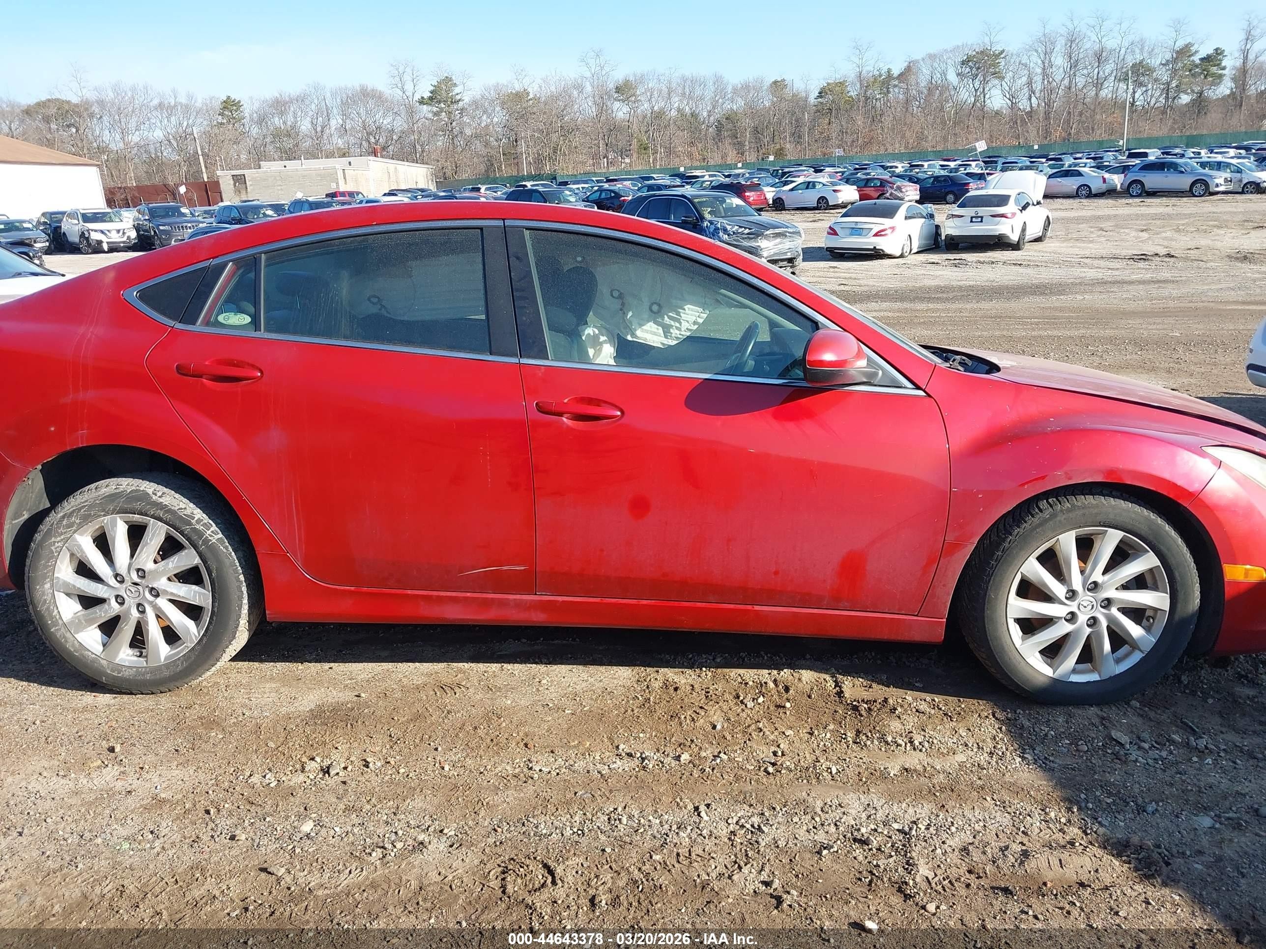 2011 Mazda Mazda6 I Touring Red vin: 1YVHZ8CH4B5M05237