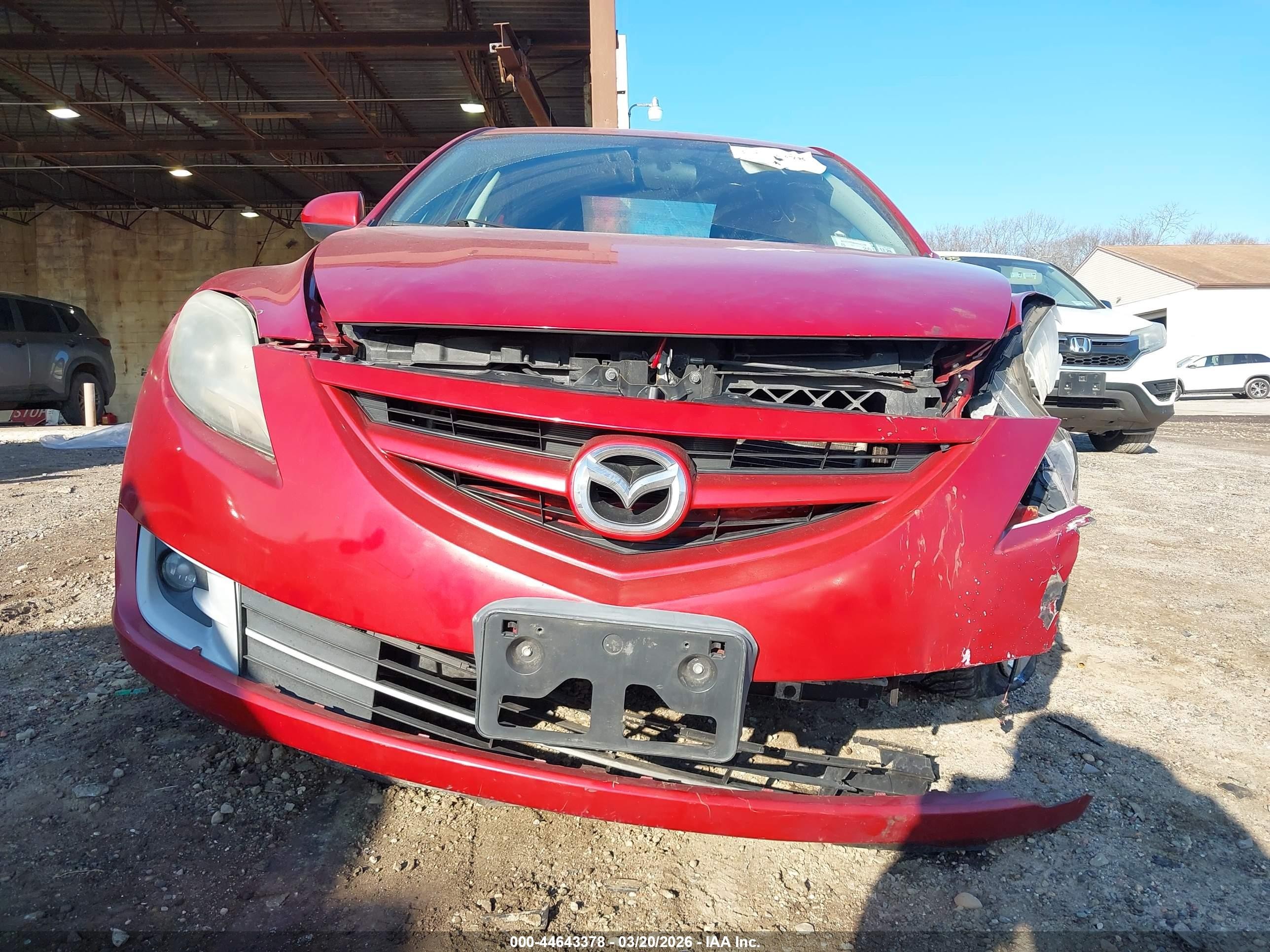 2011 Mazda Mazda6 I Touring Red vin: 1YVHZ8CH4B5M05237
