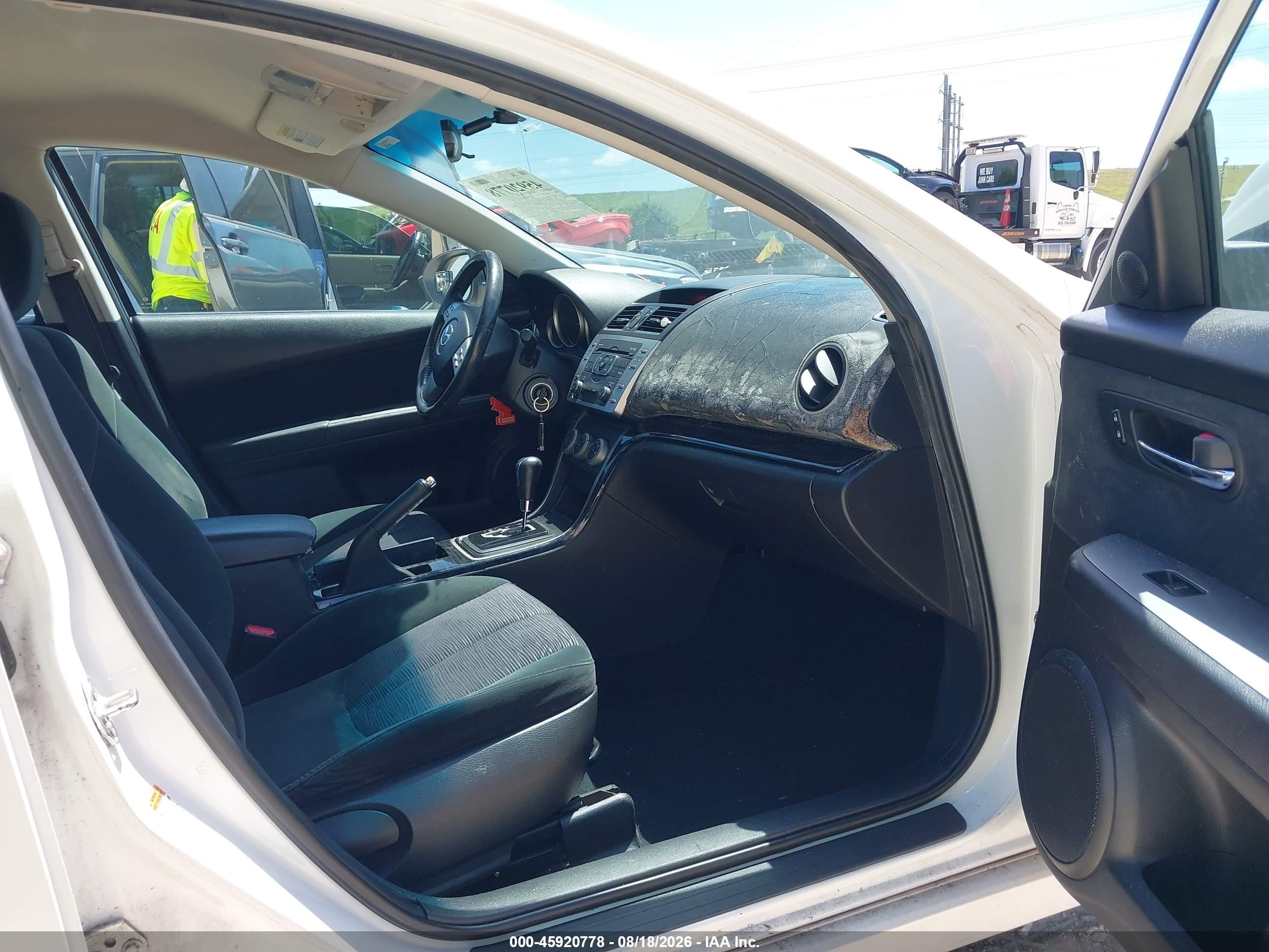 2010 Mazda Mazda6 I Touring White vin: 1YVHZ8CH5A5M41677