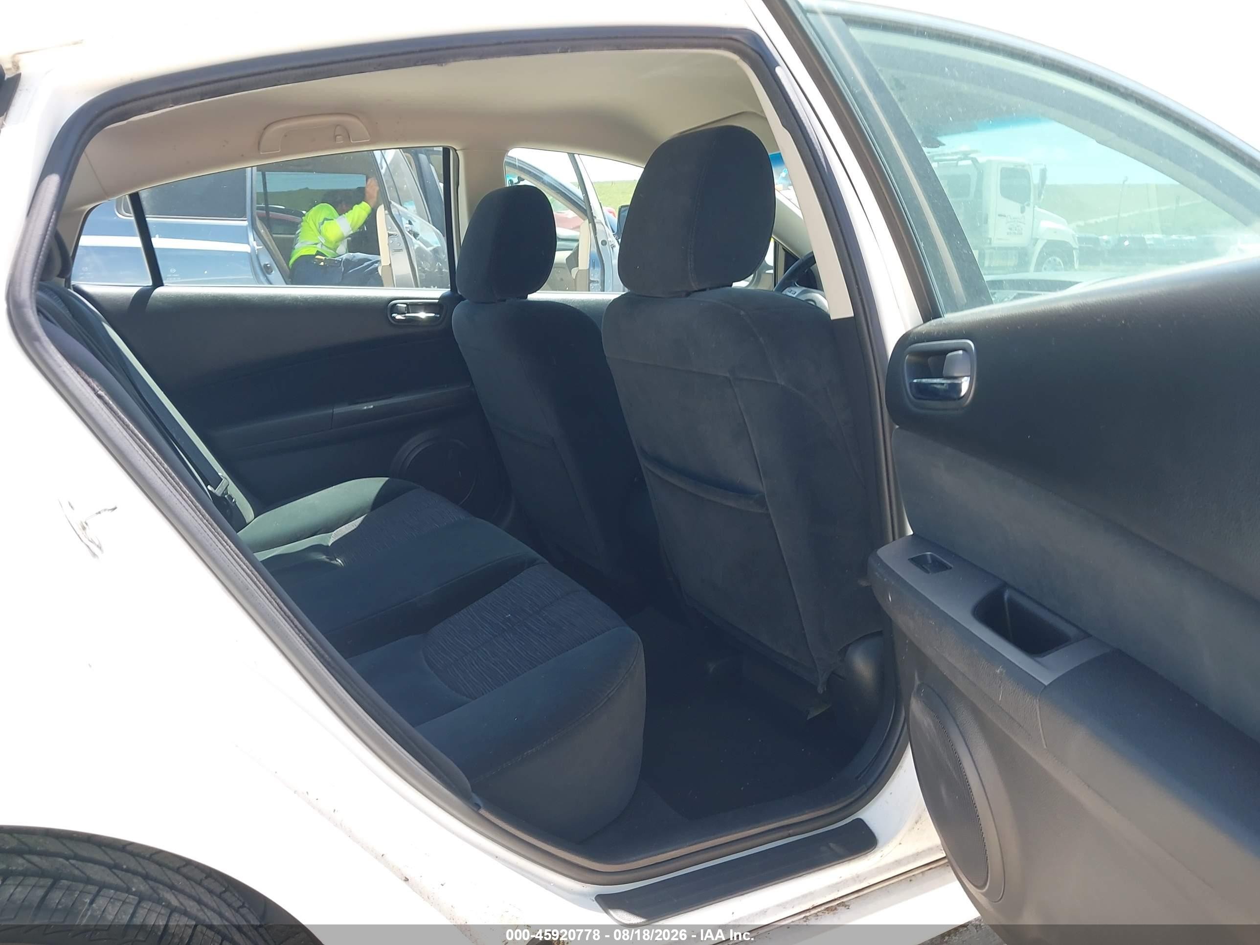 2010 Mazda Mazda6 I Touring White vin: 1YVHZ8CH5A5M41677