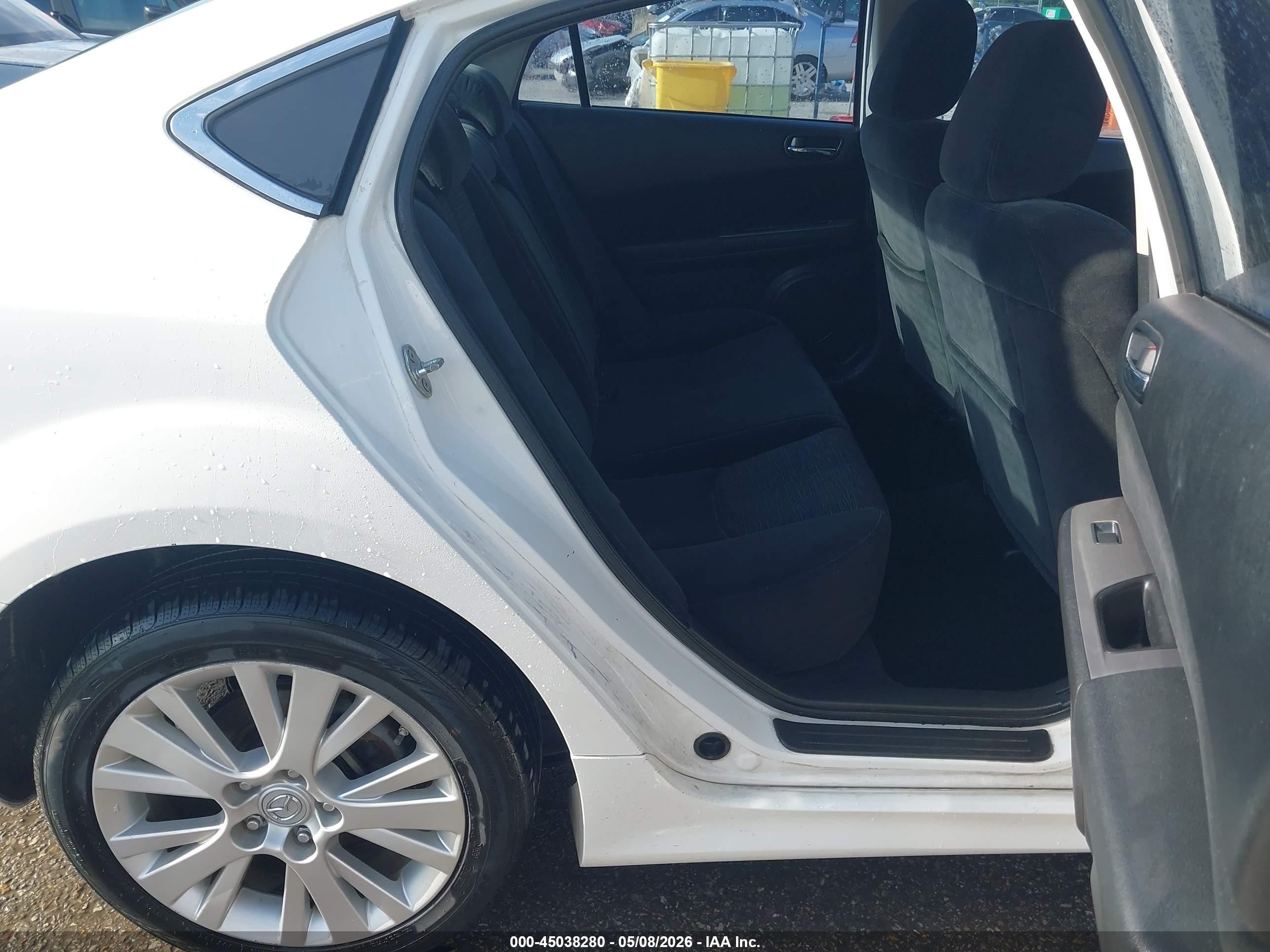 2010 Mazda Mazda6 I Touring Plus White vin: 1YVHZ8CH5A5M56616