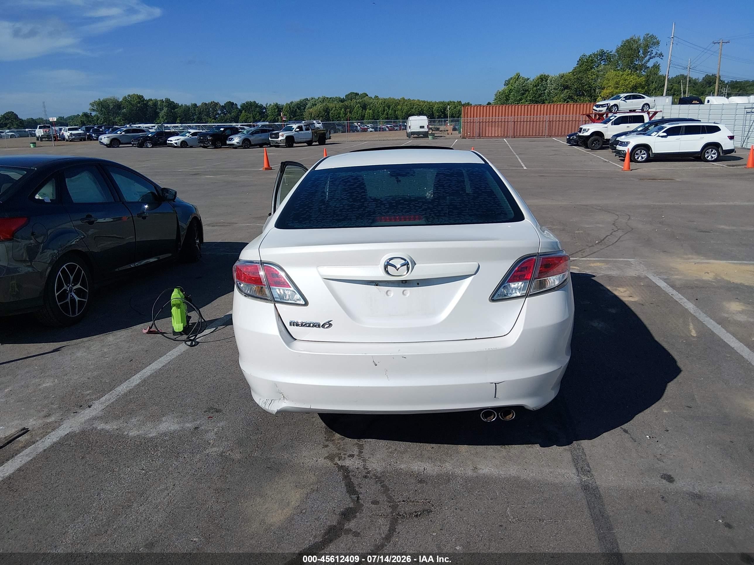 2013 Mazda Mazda6 I Grand Touring White vin: 1YVHZ8CH5D5M03516