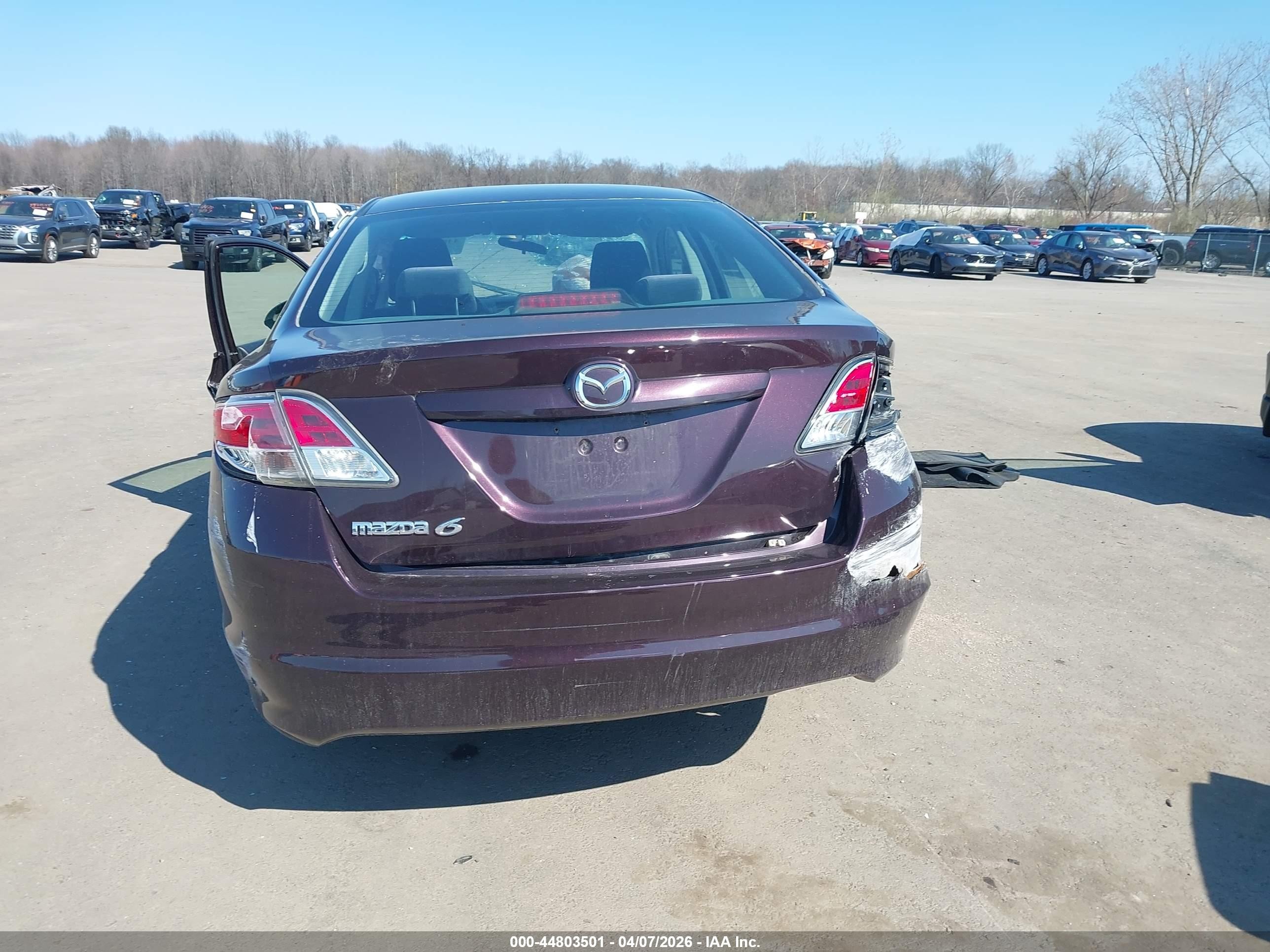2010 Mazda Mazda6 I Touring Purple vin: 1YVHZ8CH6A5M47956