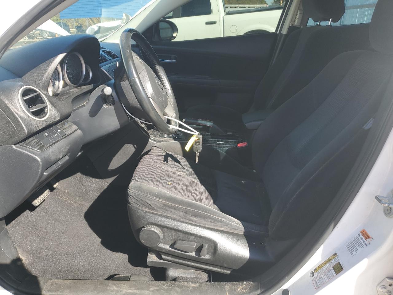 2010 Mazda 6 I White vin: 1YVHZ8CH6A5M48735