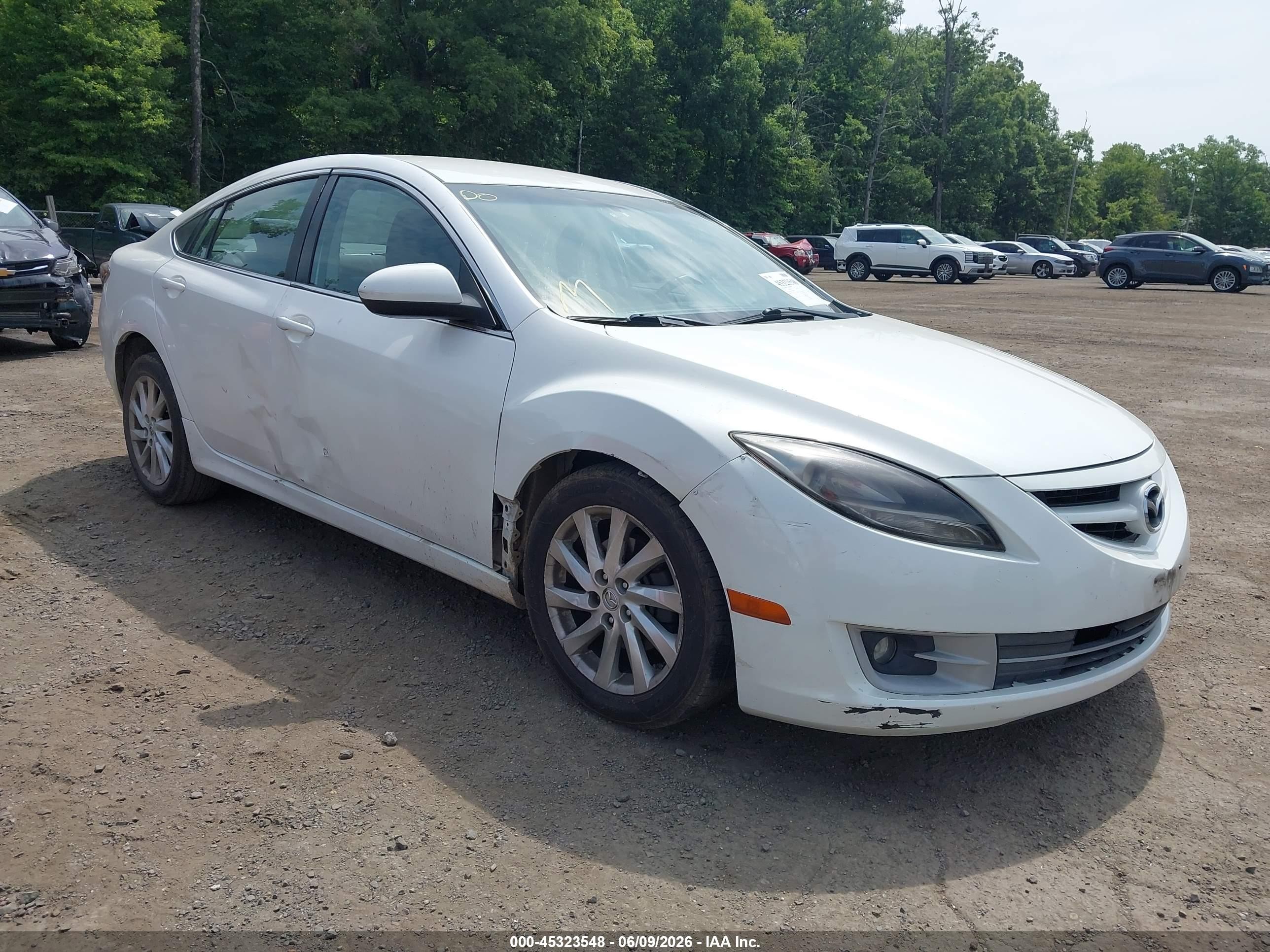 2011 Mazda Mazda6 I Touring White vin: 1YVHZ8CH6B5M19074