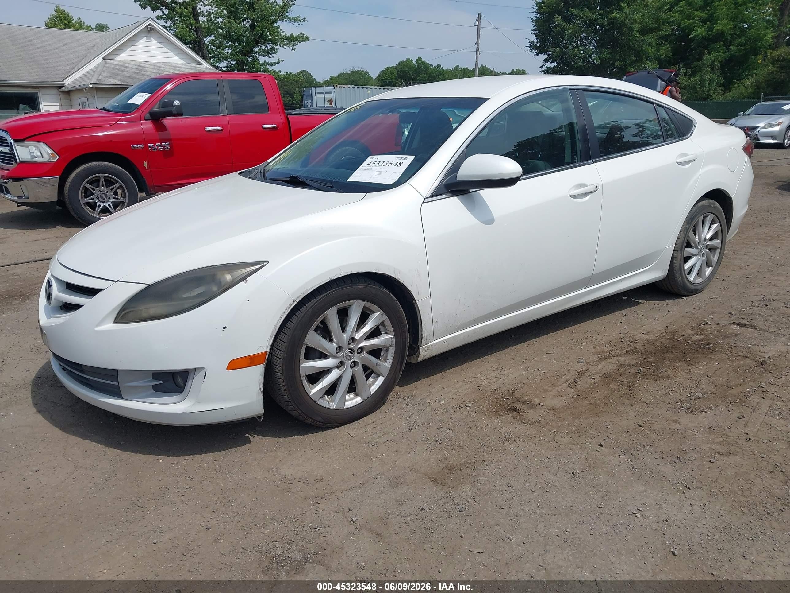 2011 Mazda Mazda6 I Touring White vin: 1YVHZ8CH6B5M19074