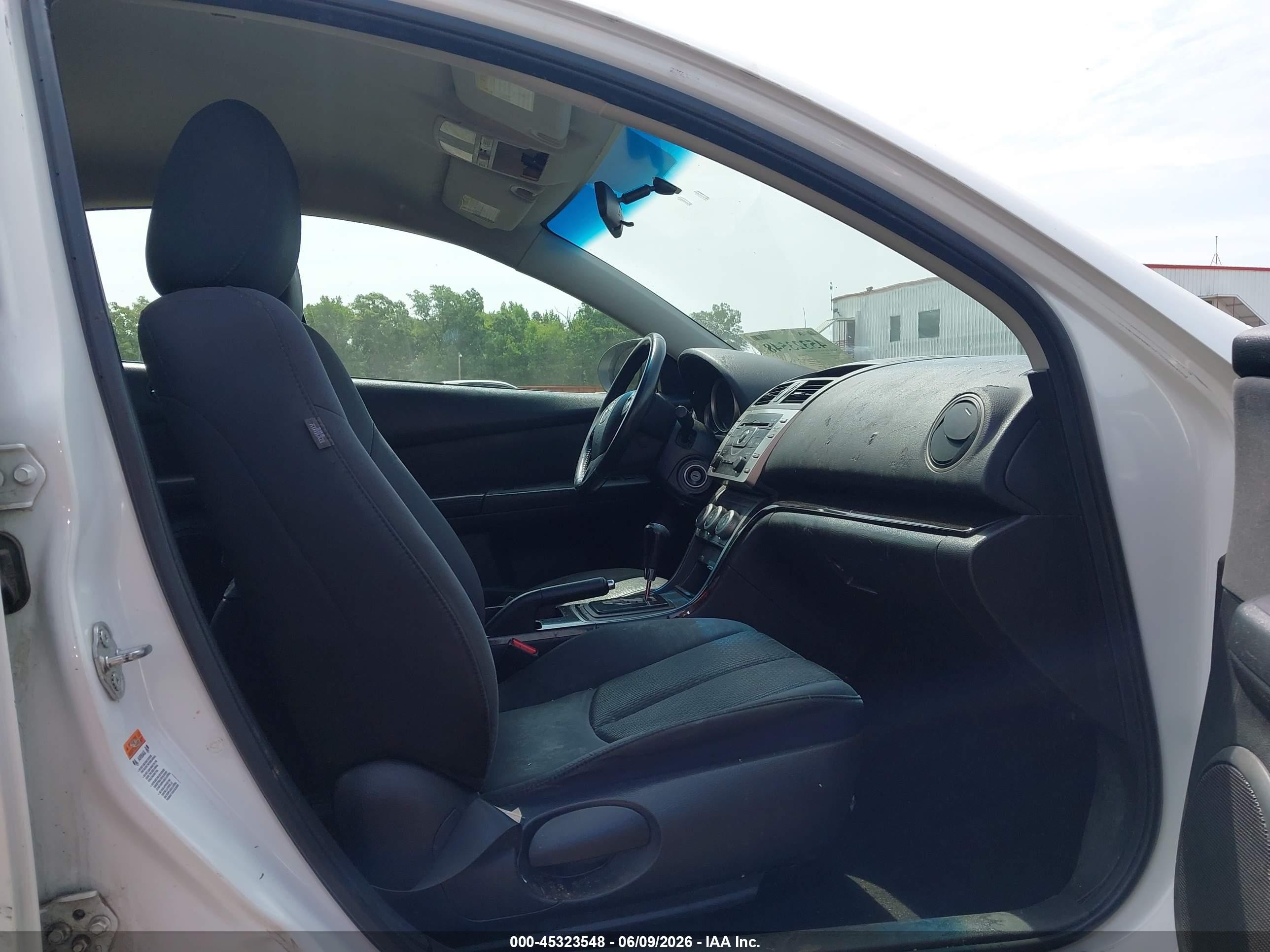 2011 Mazda Mazda6 I Touring White vin: 1YVHZ8CH6B5M19074