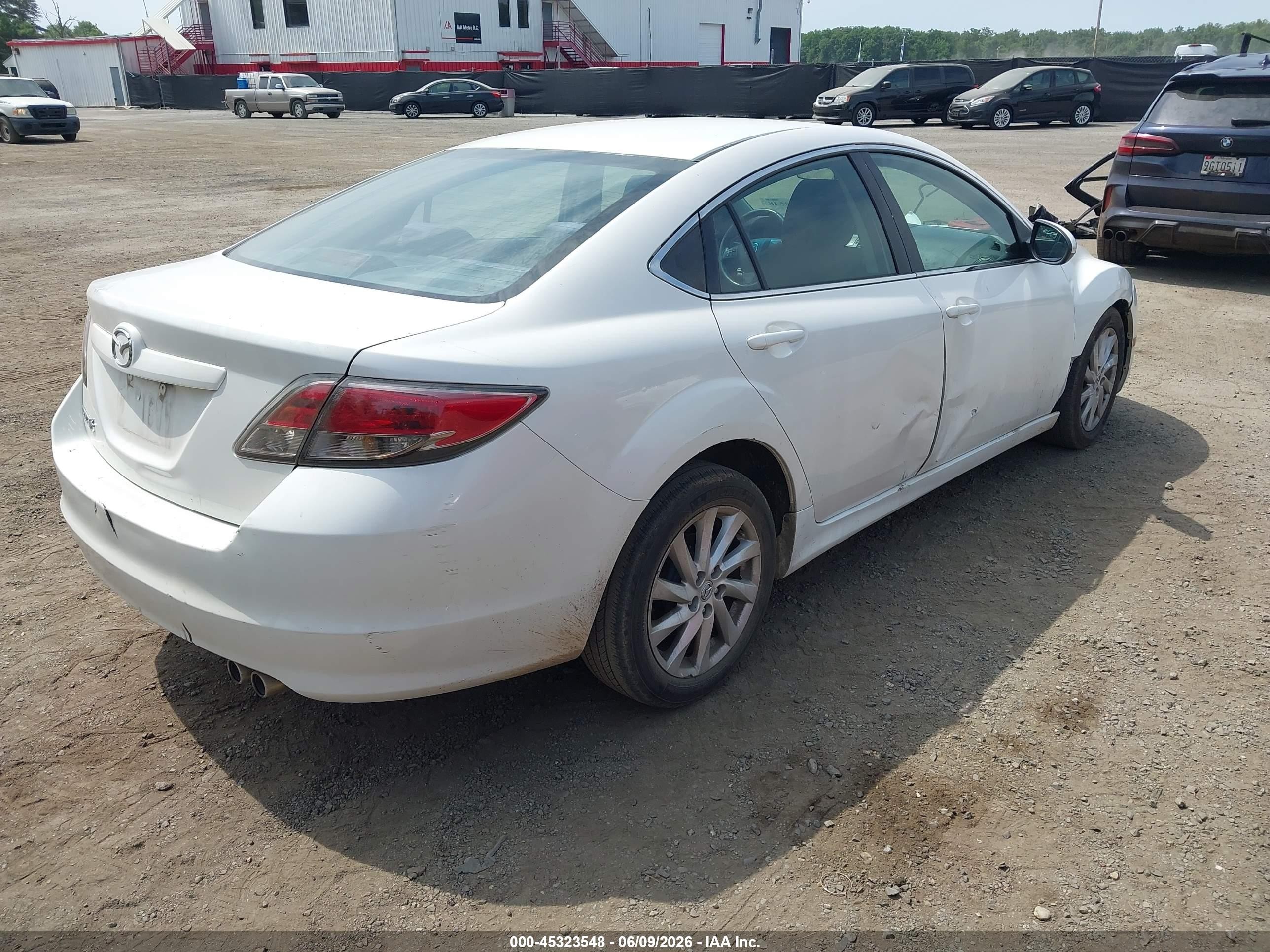 2011 Mazda Mazda6 I Touring White vin: 1YVHZ8CH6B5M19074