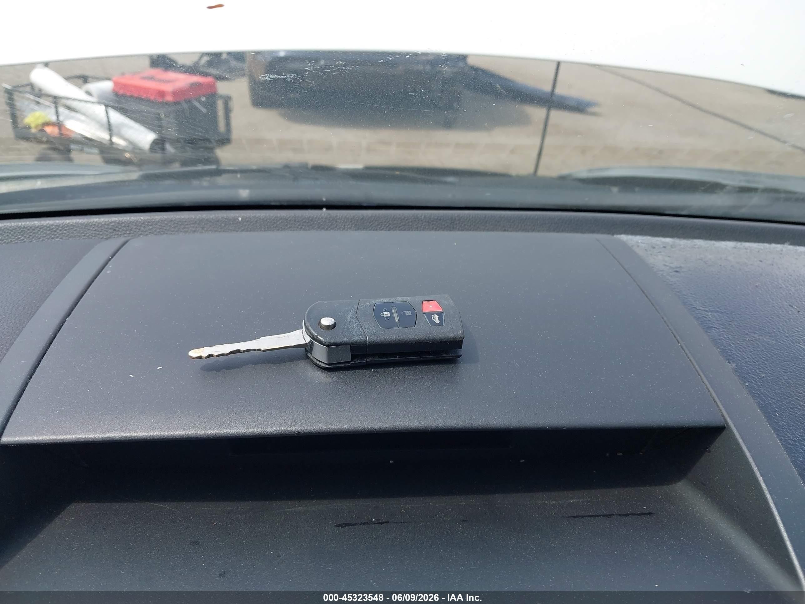 2011 Mazda Mazda6 I Touring White vin: 1YVHZ8CH6B5M19074