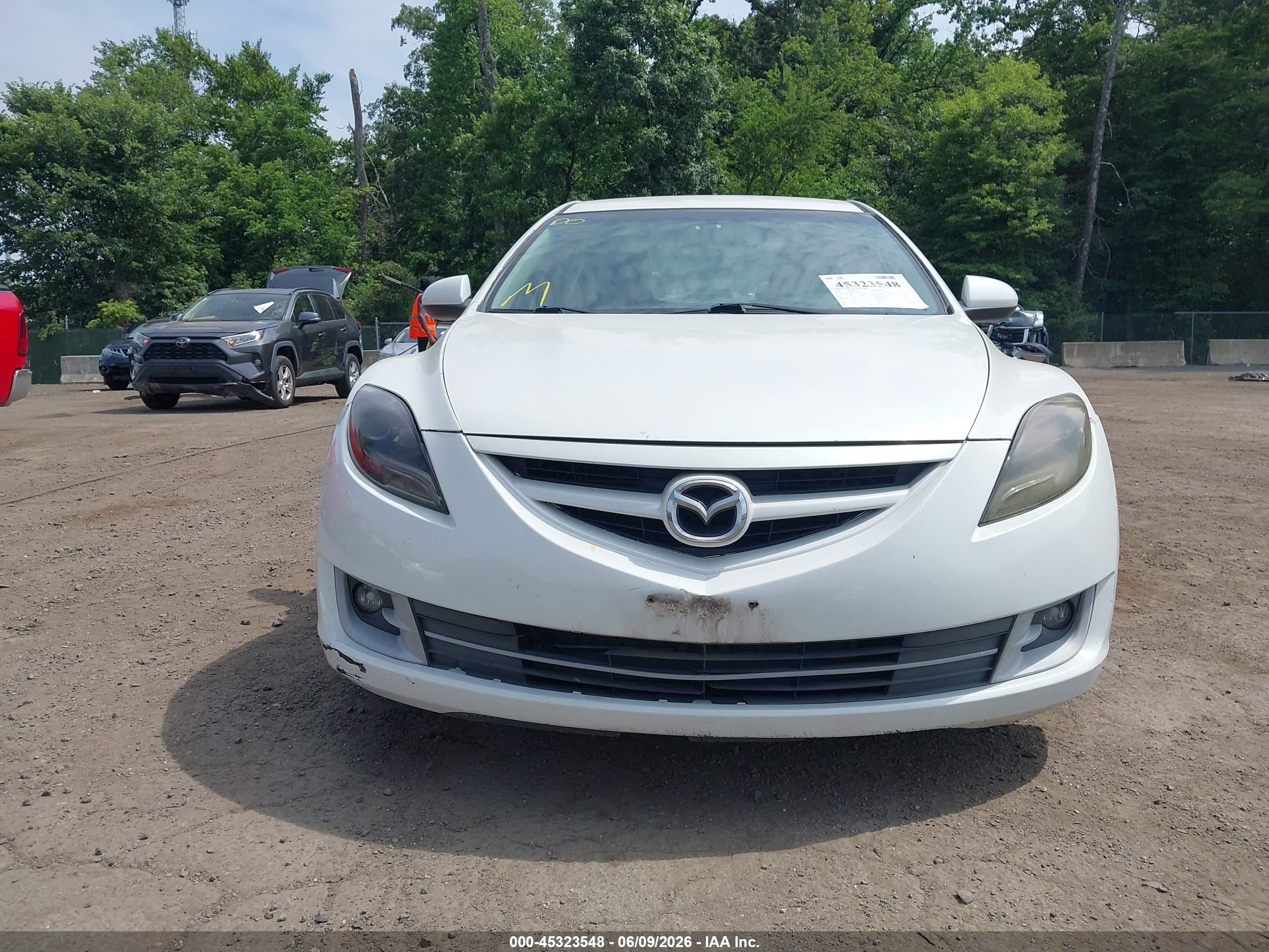 2011 Mazda Mazda6 I Touring White vin: 1YVHZ8CH6B5M19074