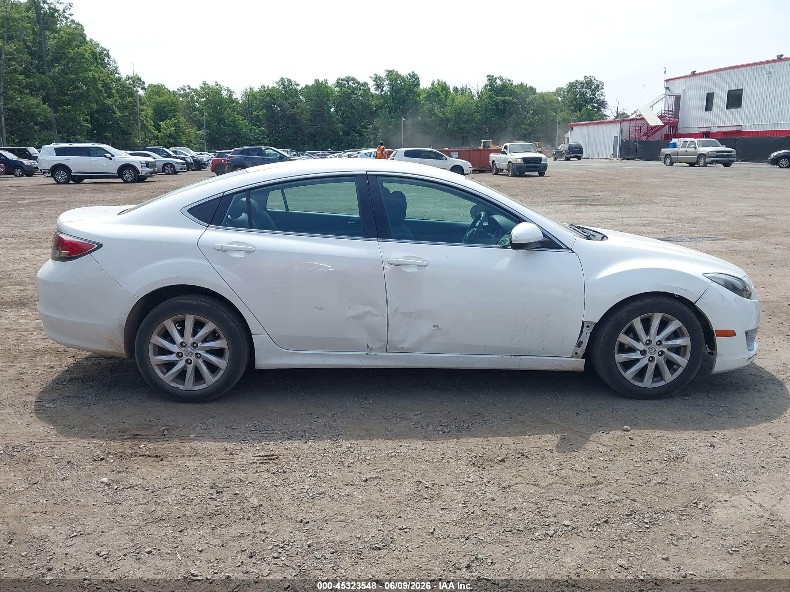 2011 Mazda Mazda6 I Touring White vin: 1YVHZ8CH6B5M19074