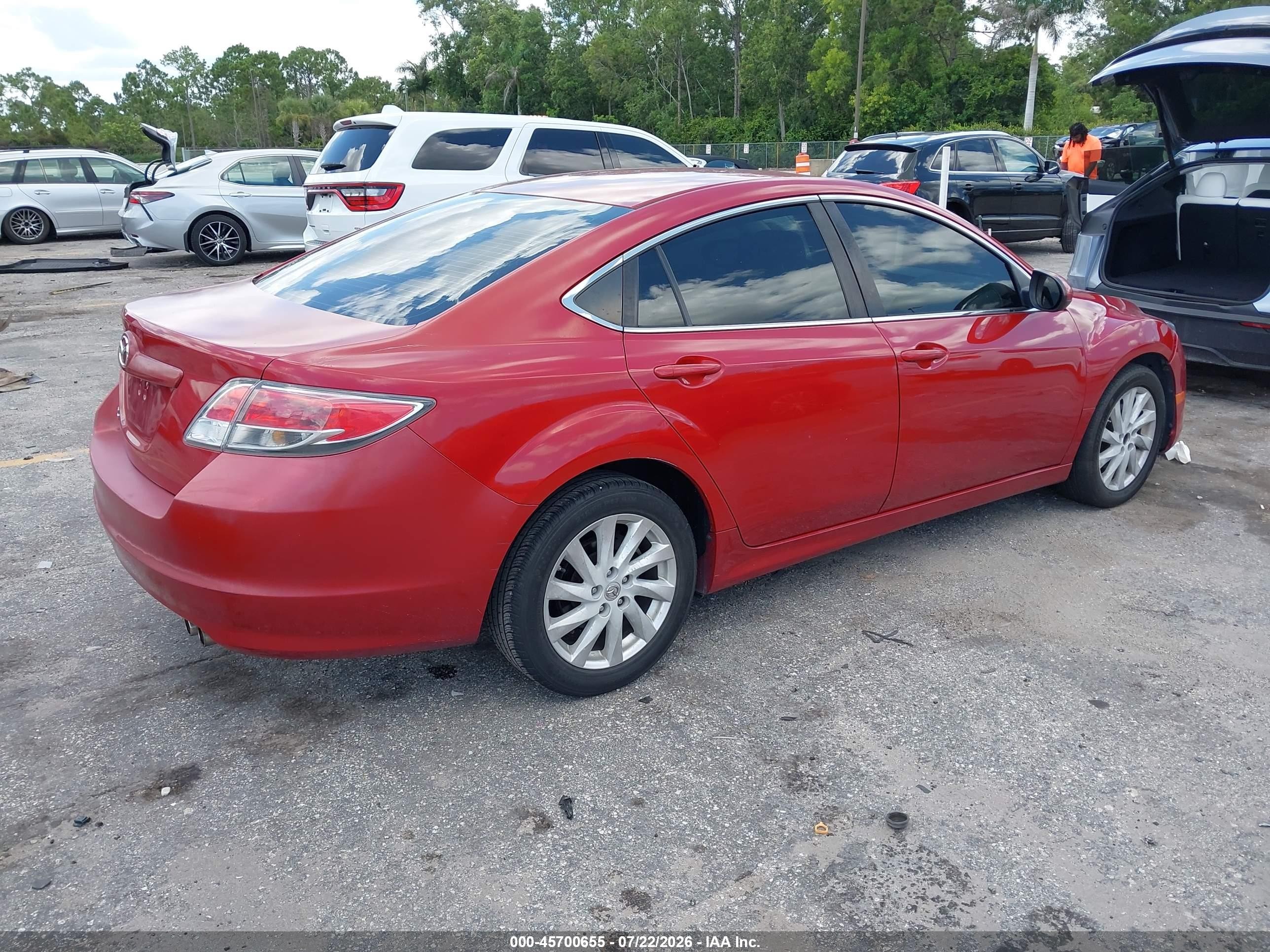 2011 Mazda Mazda6 I Touring Red vin: 1YVHZ8CH6B5M26641