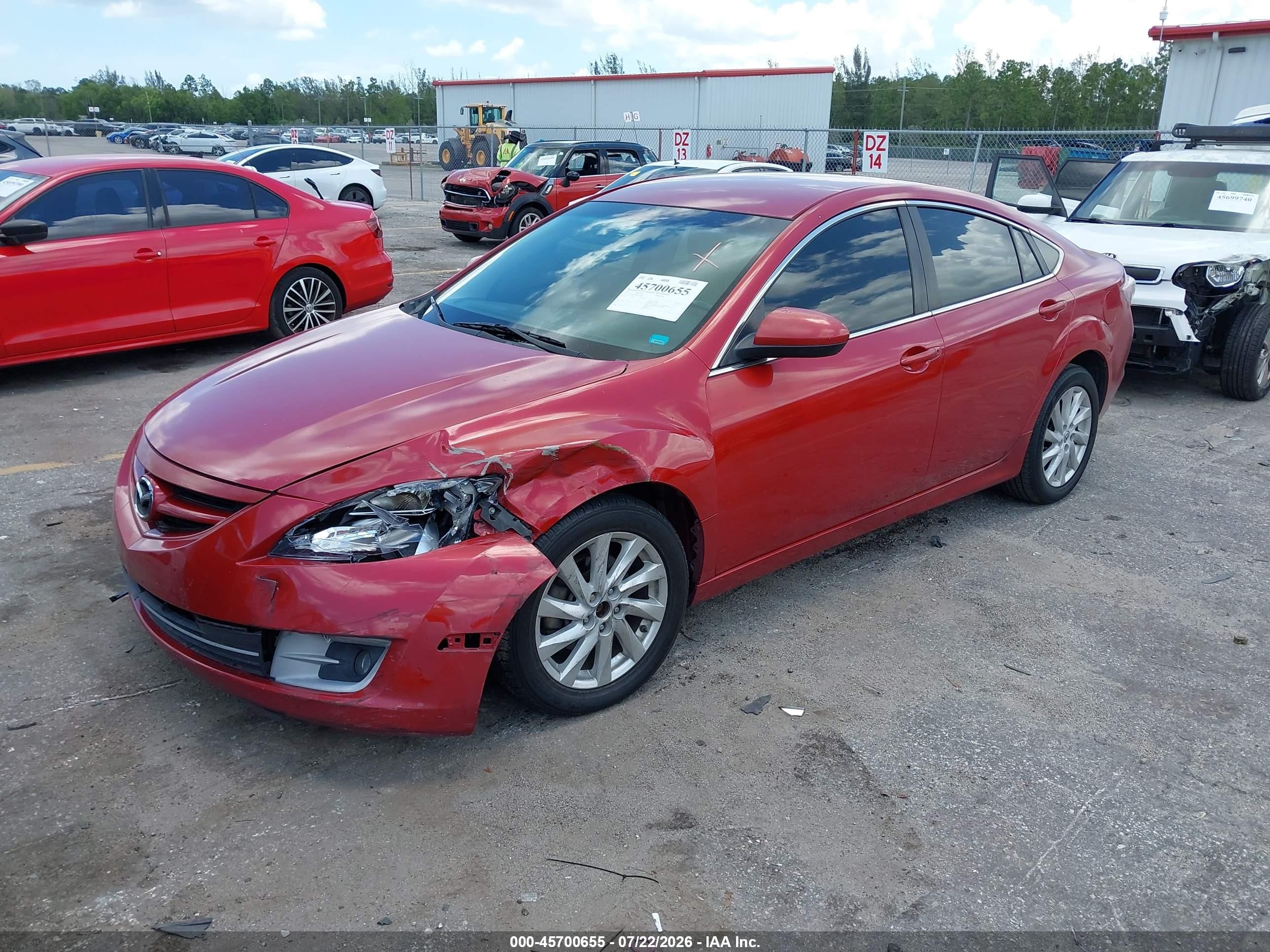 2011 Mazda Mazda6 I Touring Red vin: 1YVHZ8CH6B5M26641
