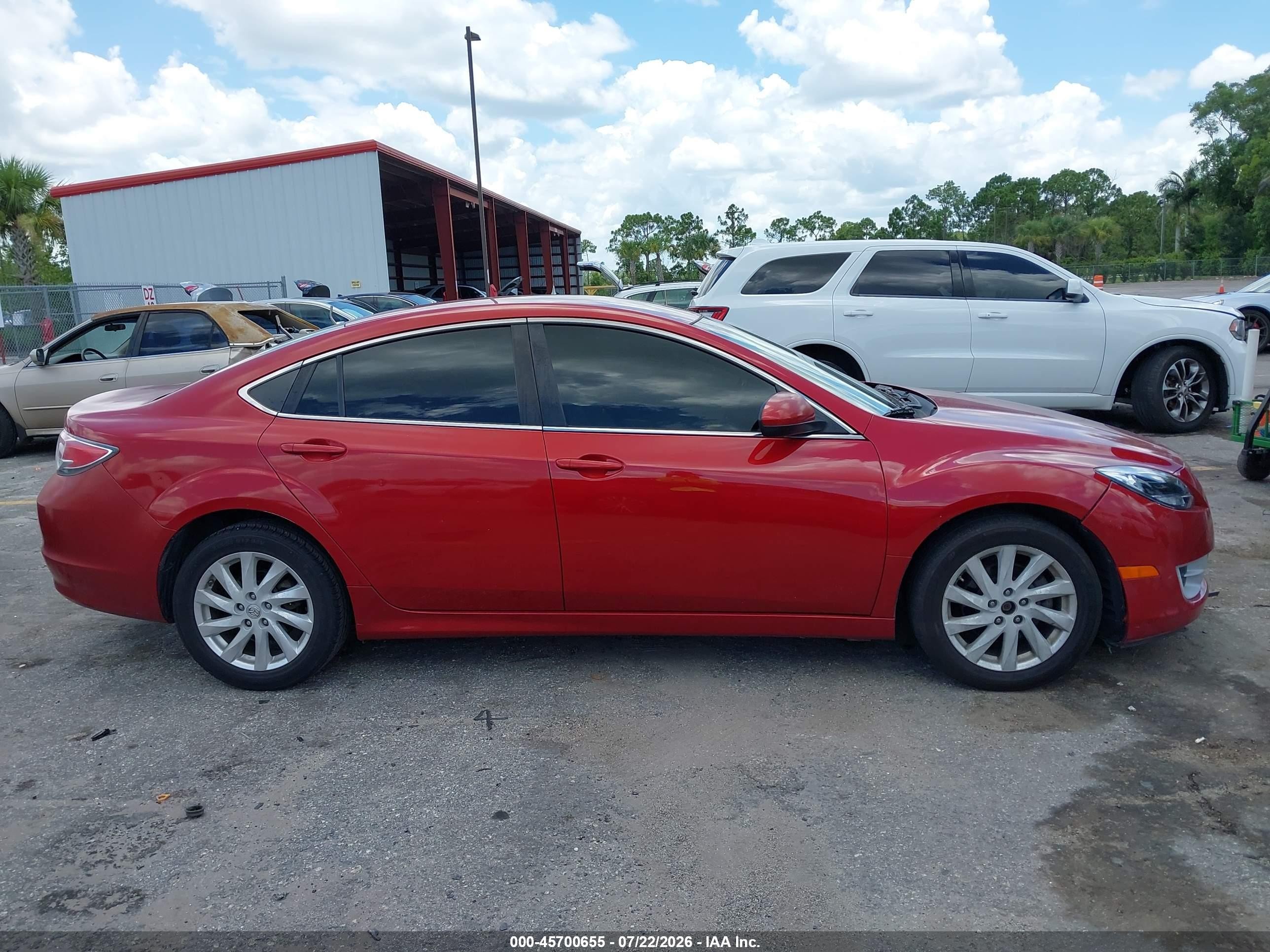 2011 Mazda Mazda6 I Touring Red vin: 1YVHZ8CH6B5M26641